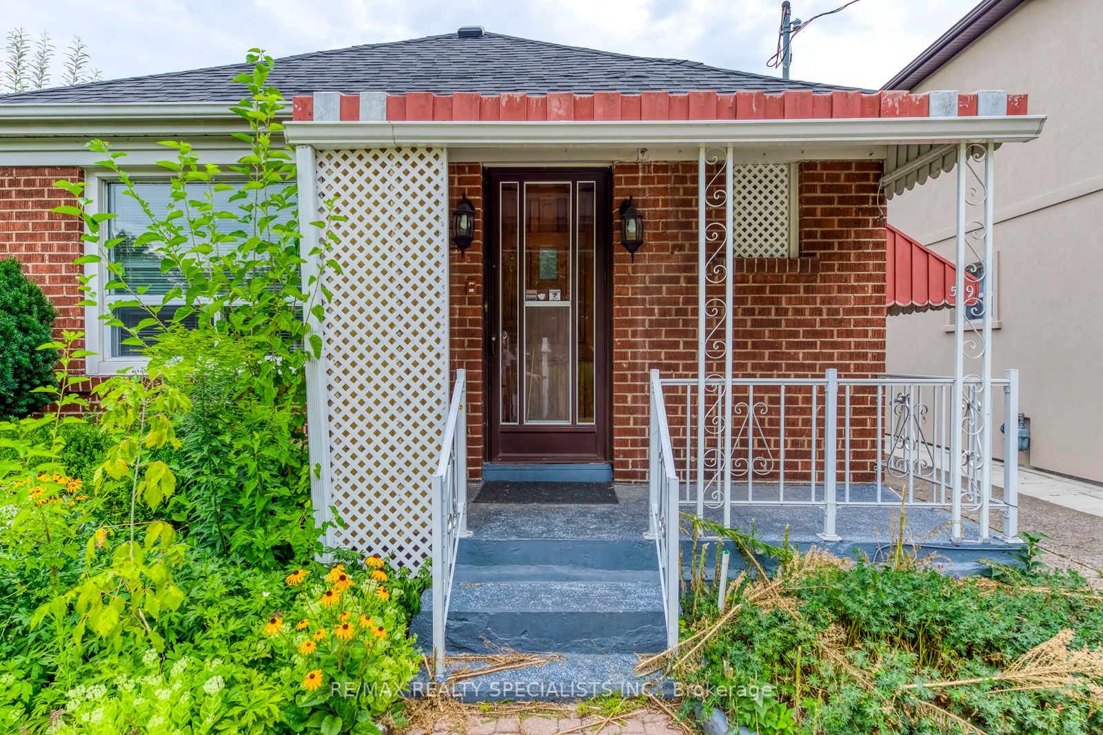 59 Aldgate Ave