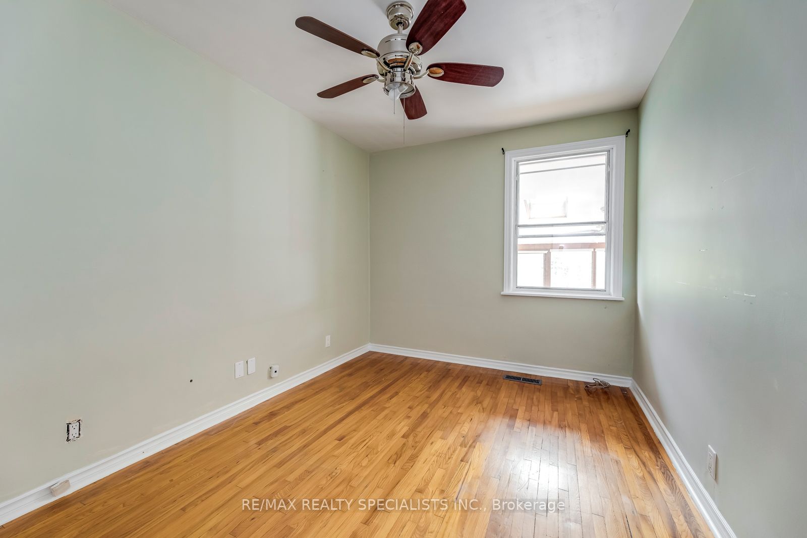 59 Aldgate Ave