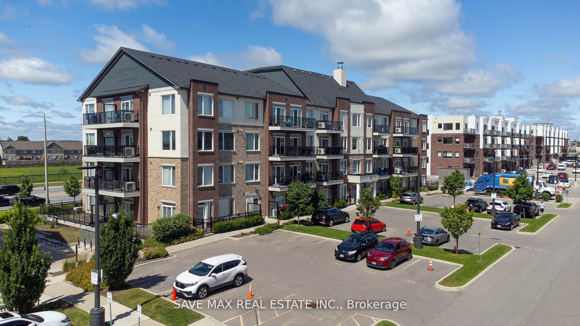 54 Sky Harbour Dr, #404