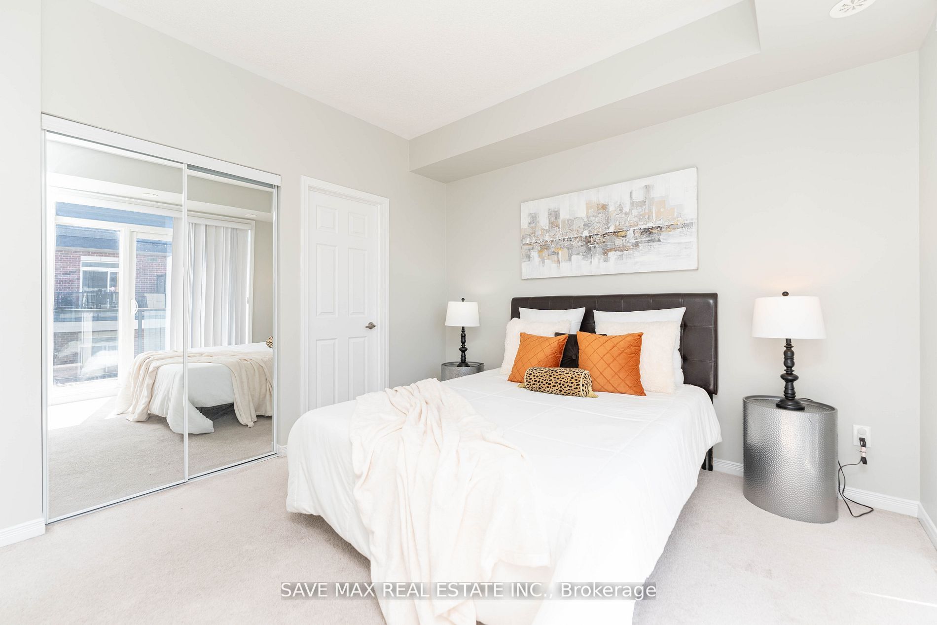 54 Sky Harbour Dr, #404