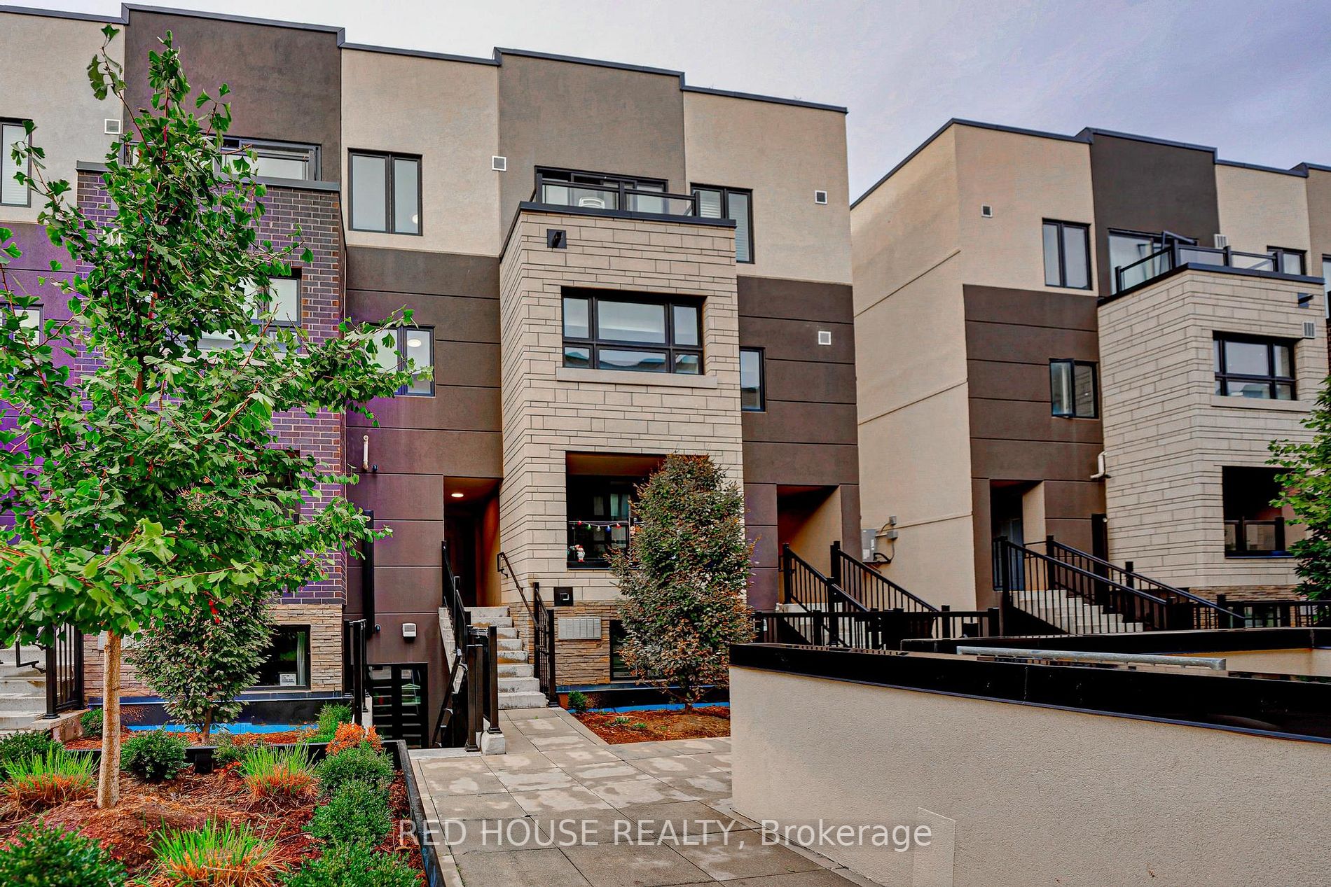 1135 Cooke Blvd, #111