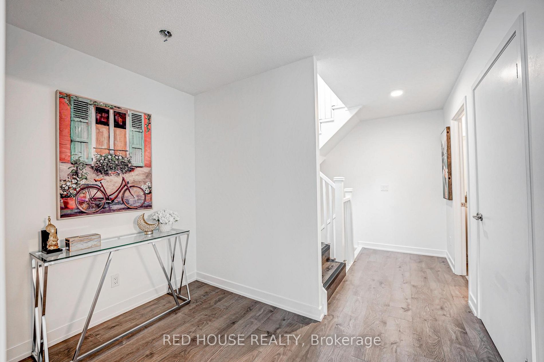 1135 Cooke Blvd, #111