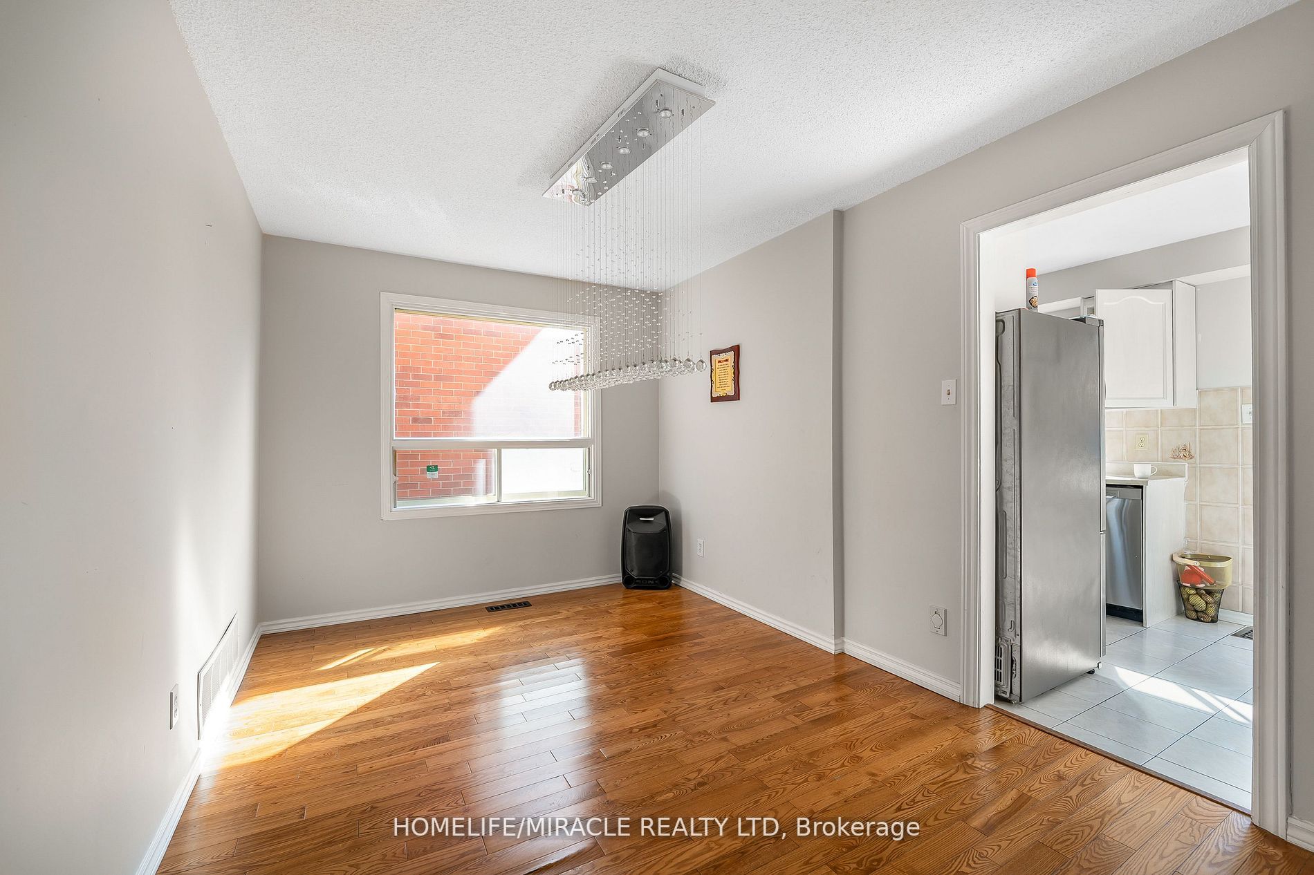 229 Vodden St W
