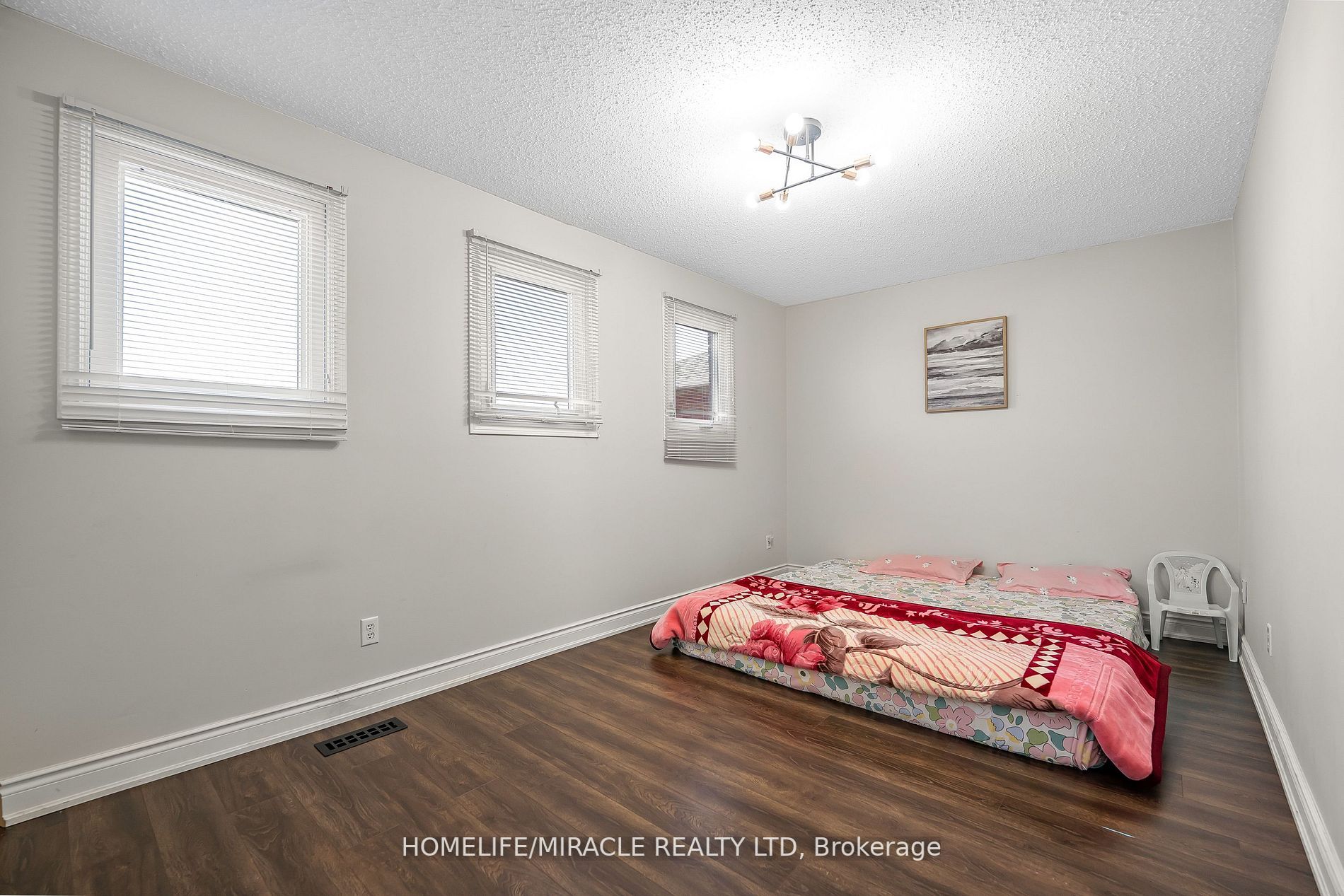 229 Vodden St W
