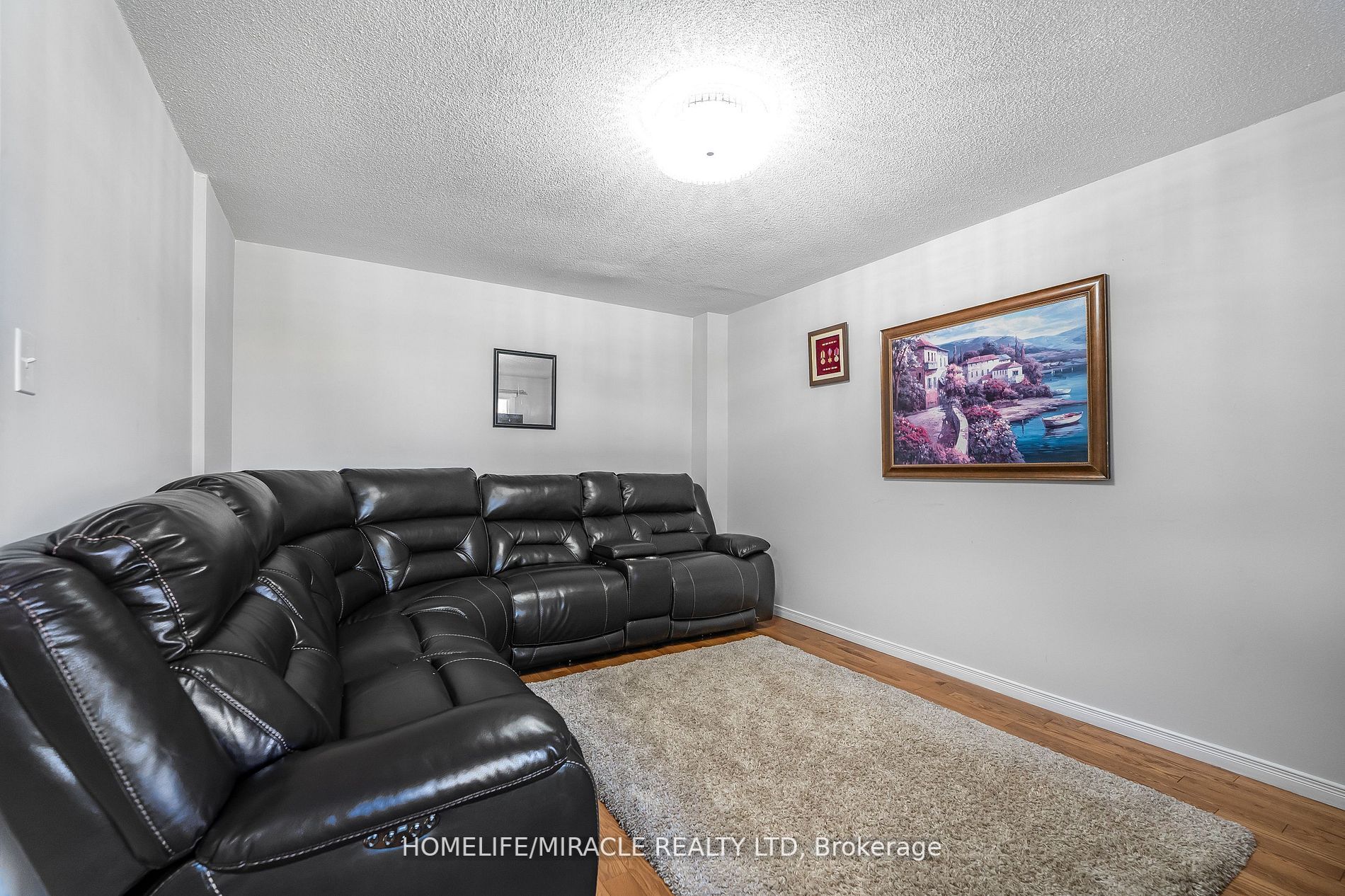 229 Vodden St W