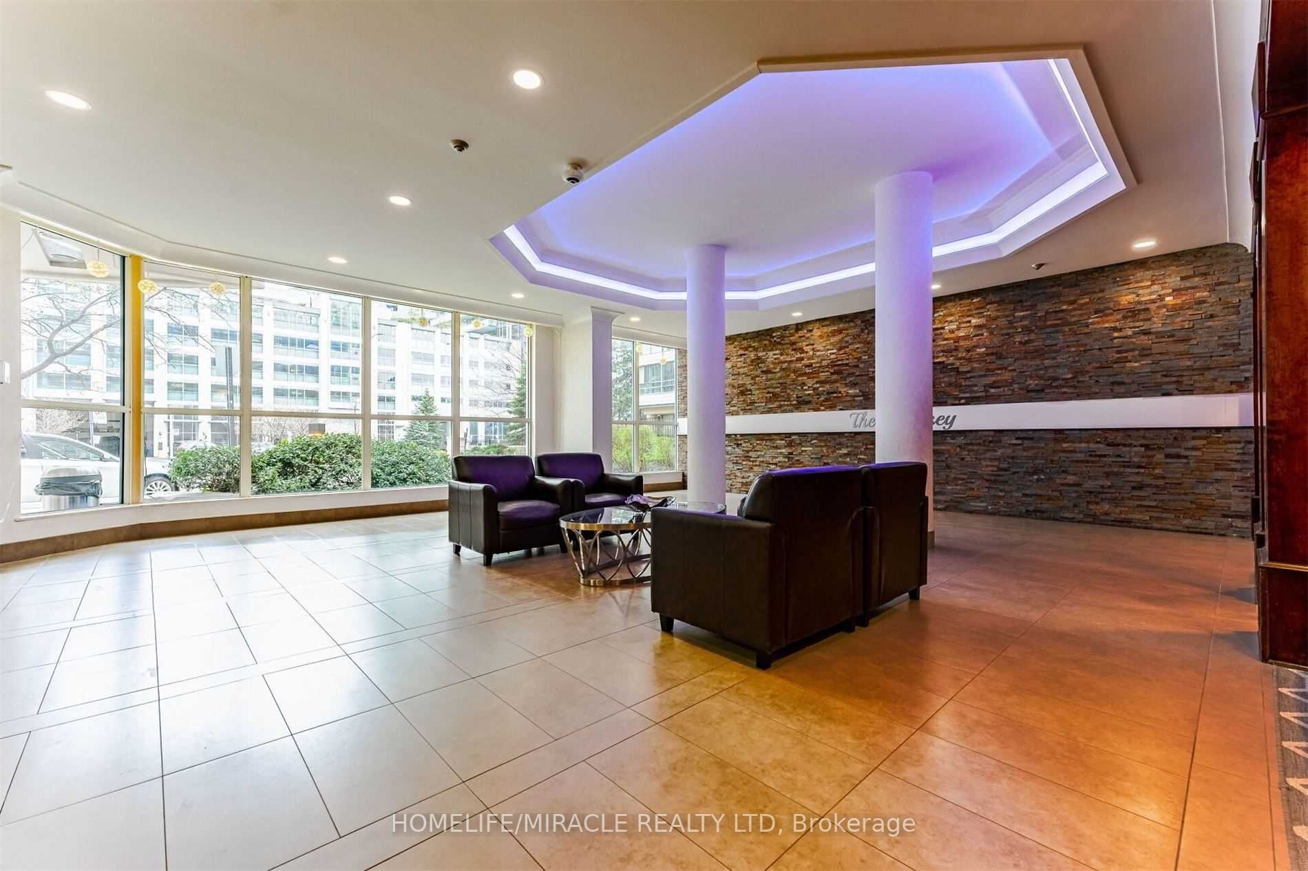 250 Webb Dr, #318