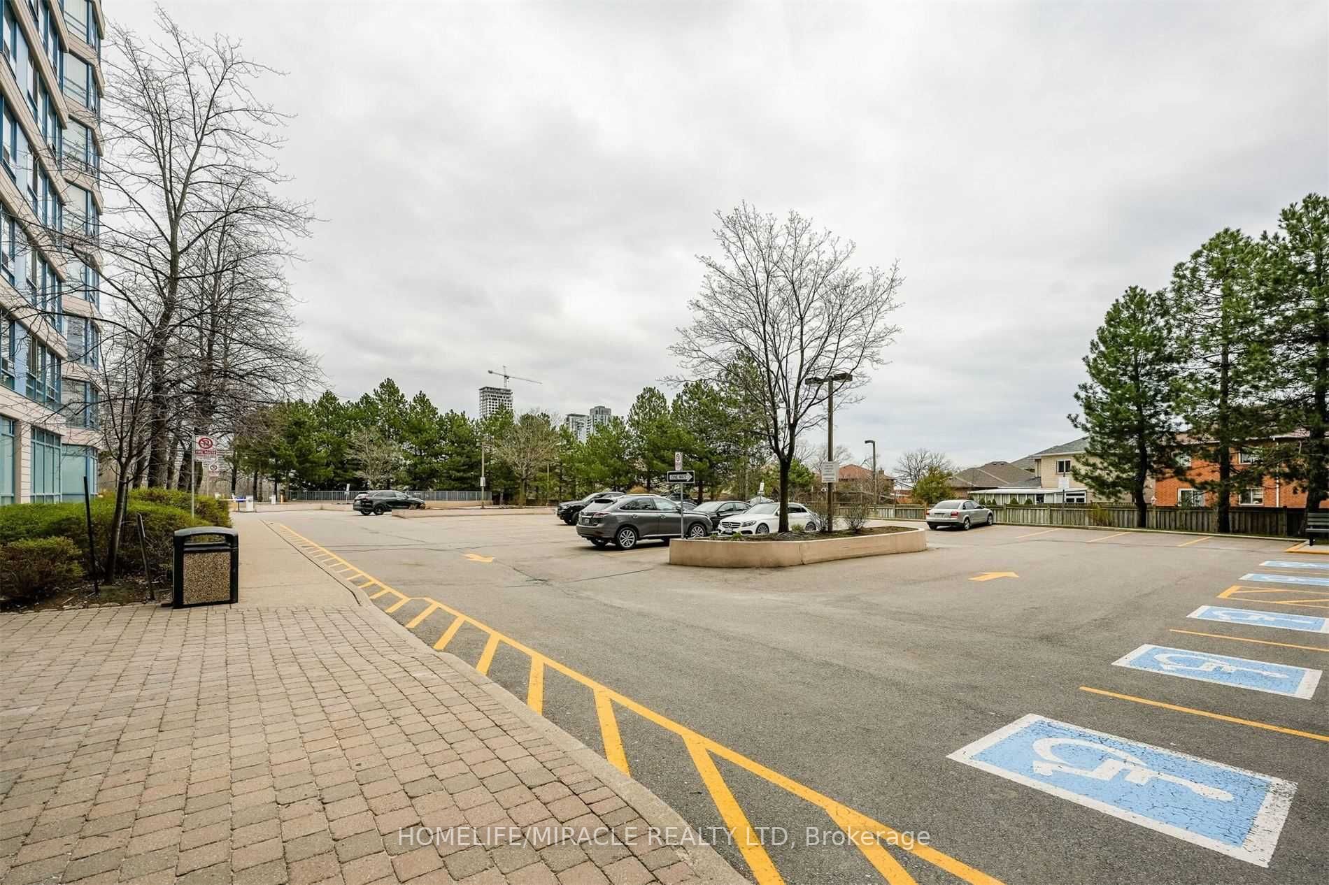250 Webb Dr, #318