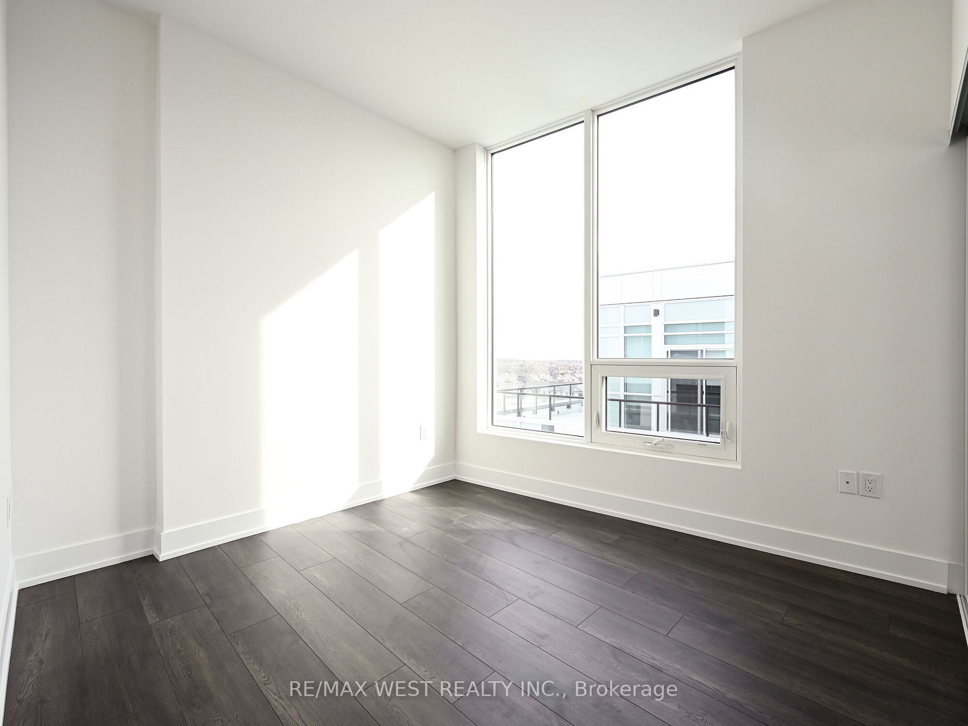 2450 Old Bronte Rd, #814