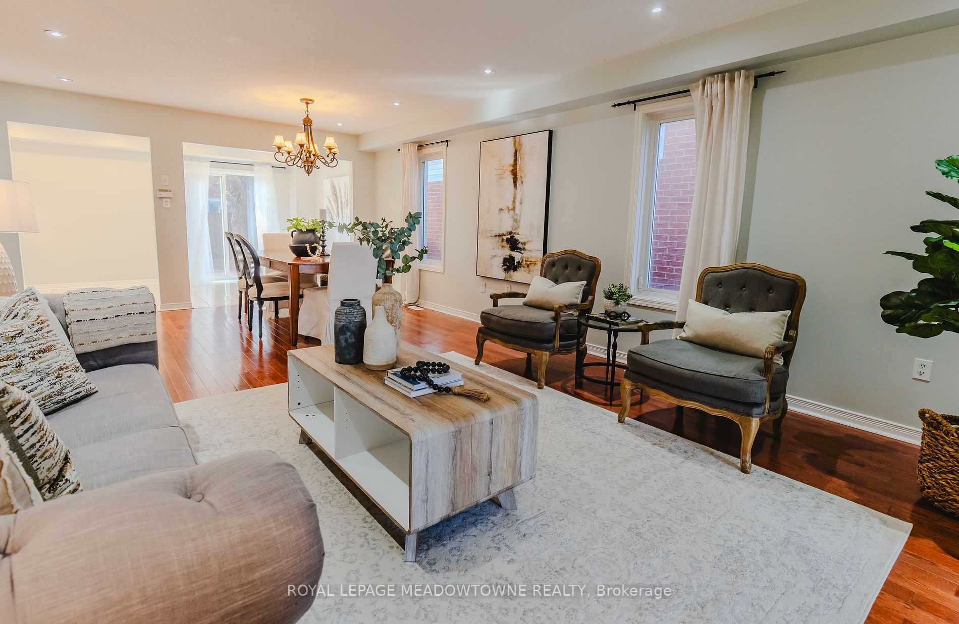 256 Fasken Crt