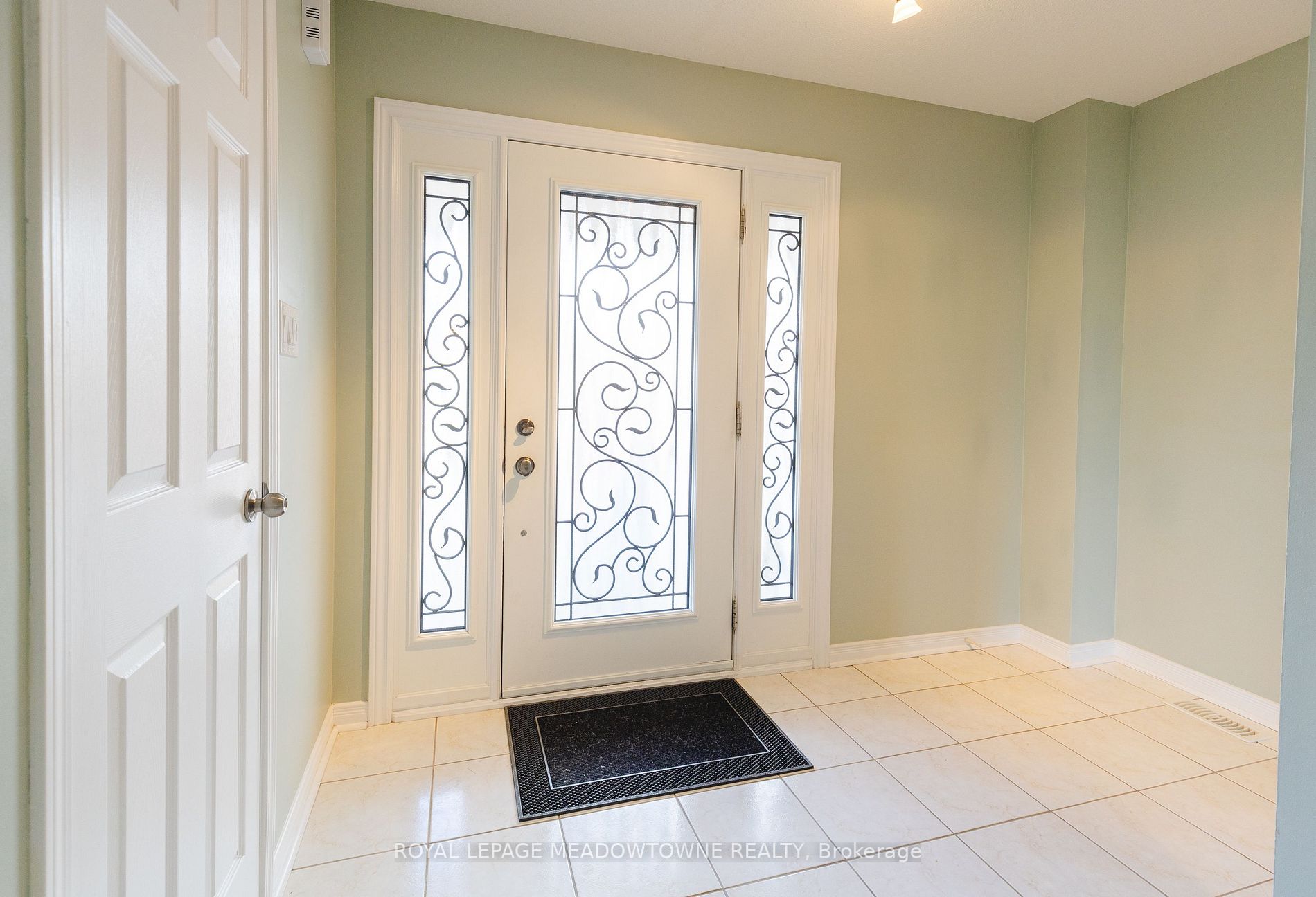 256 Fasken Crt