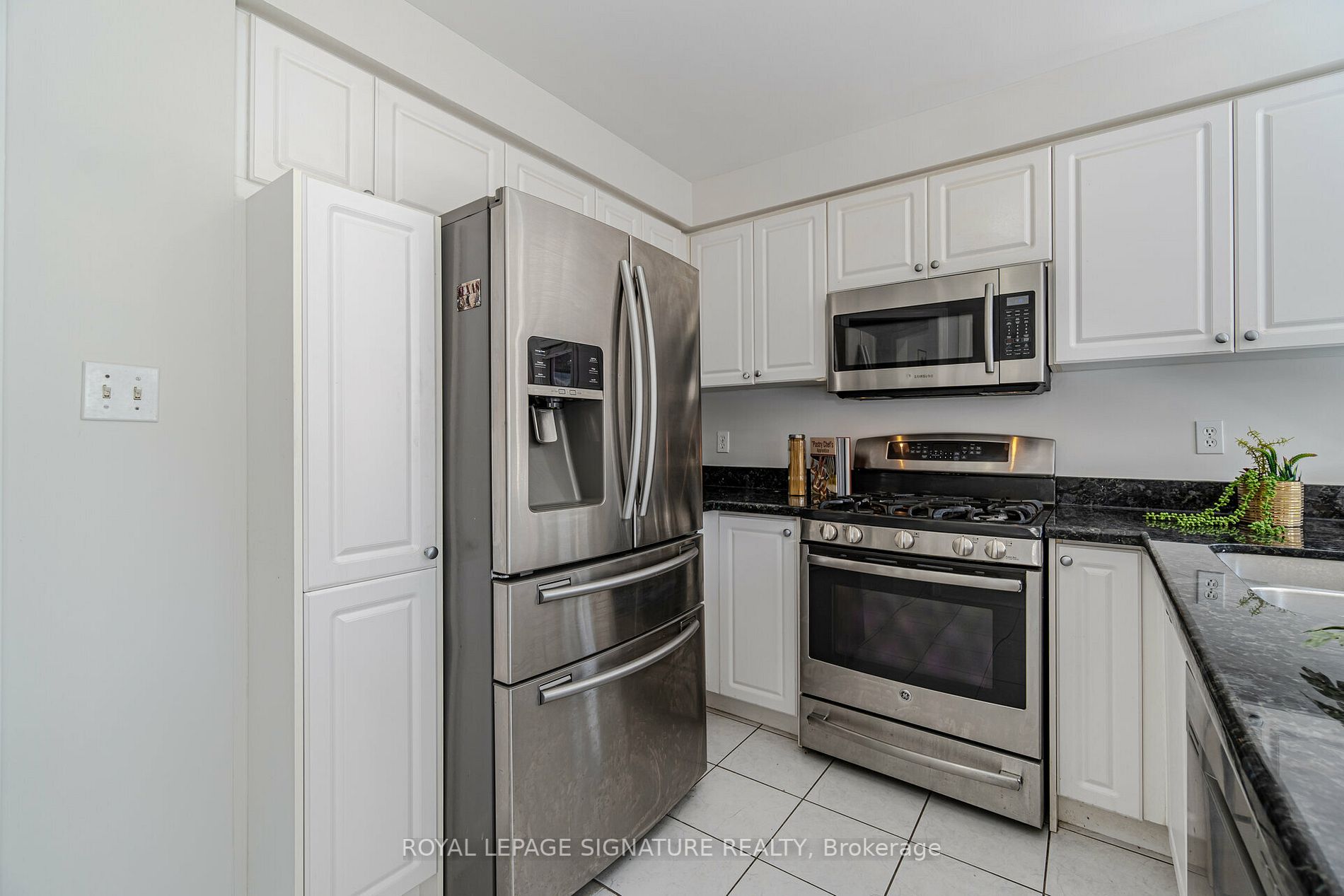 3726 Althorpe Circ E