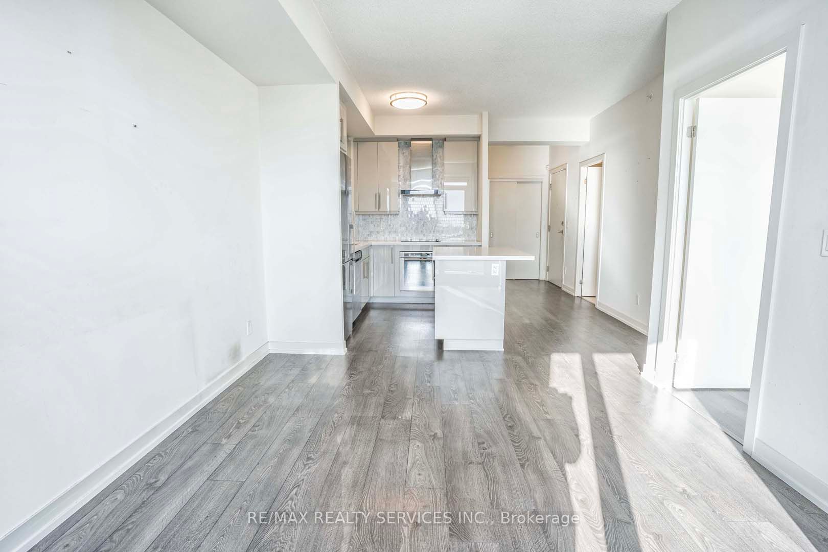 2093 Fairview St, #1605