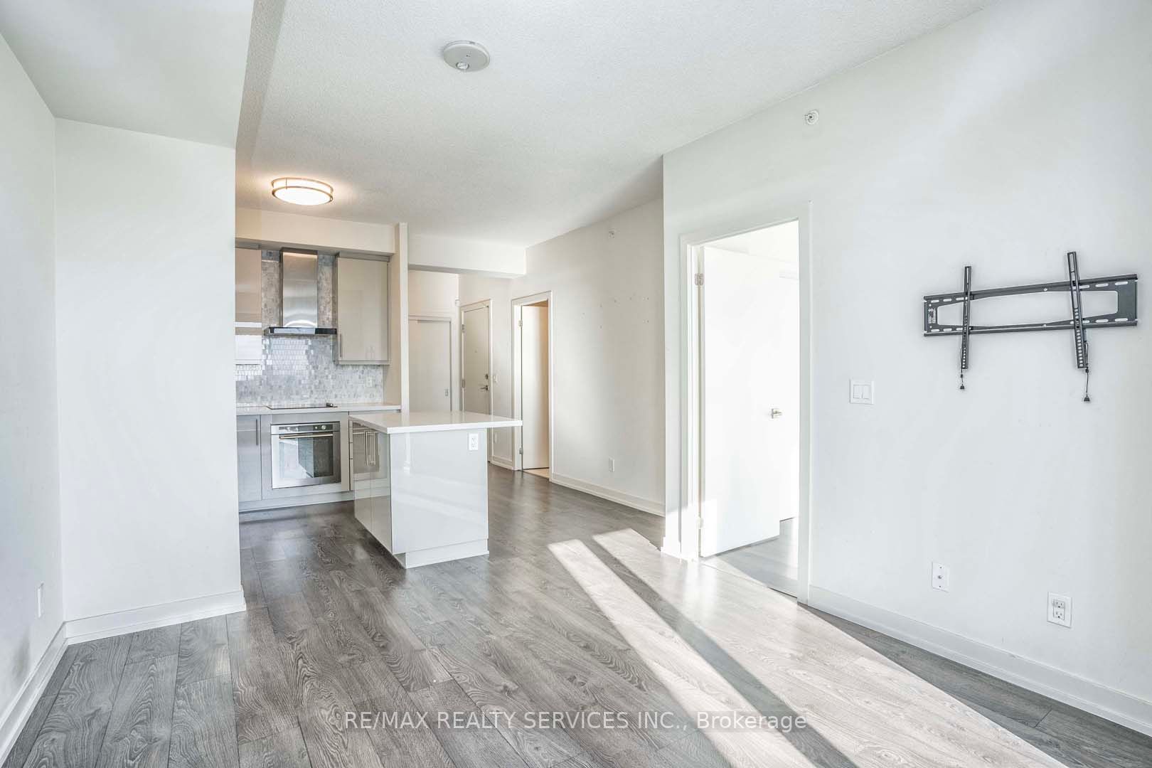 2093 Fairview St, #1605