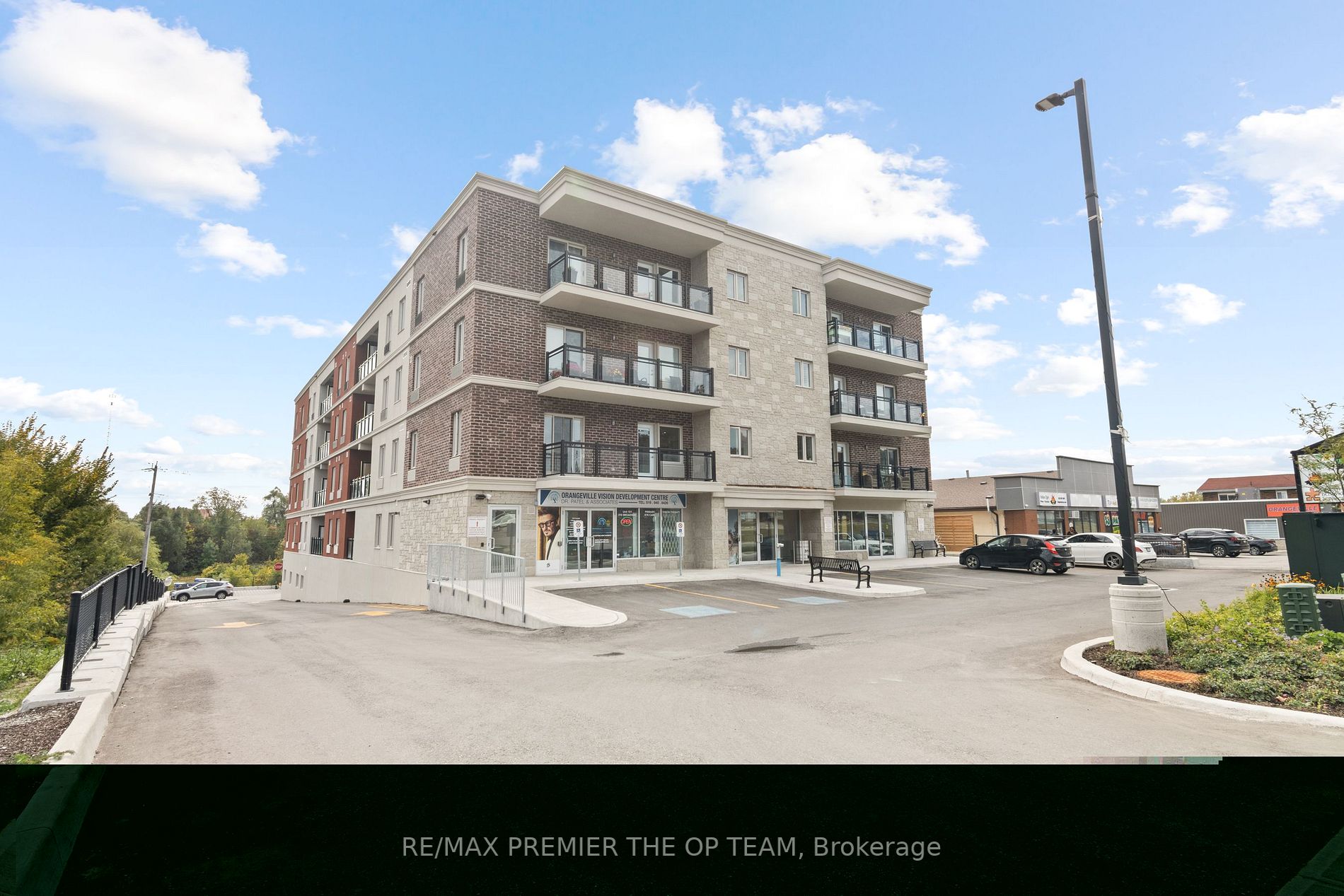 310 Broadway Ave, #106