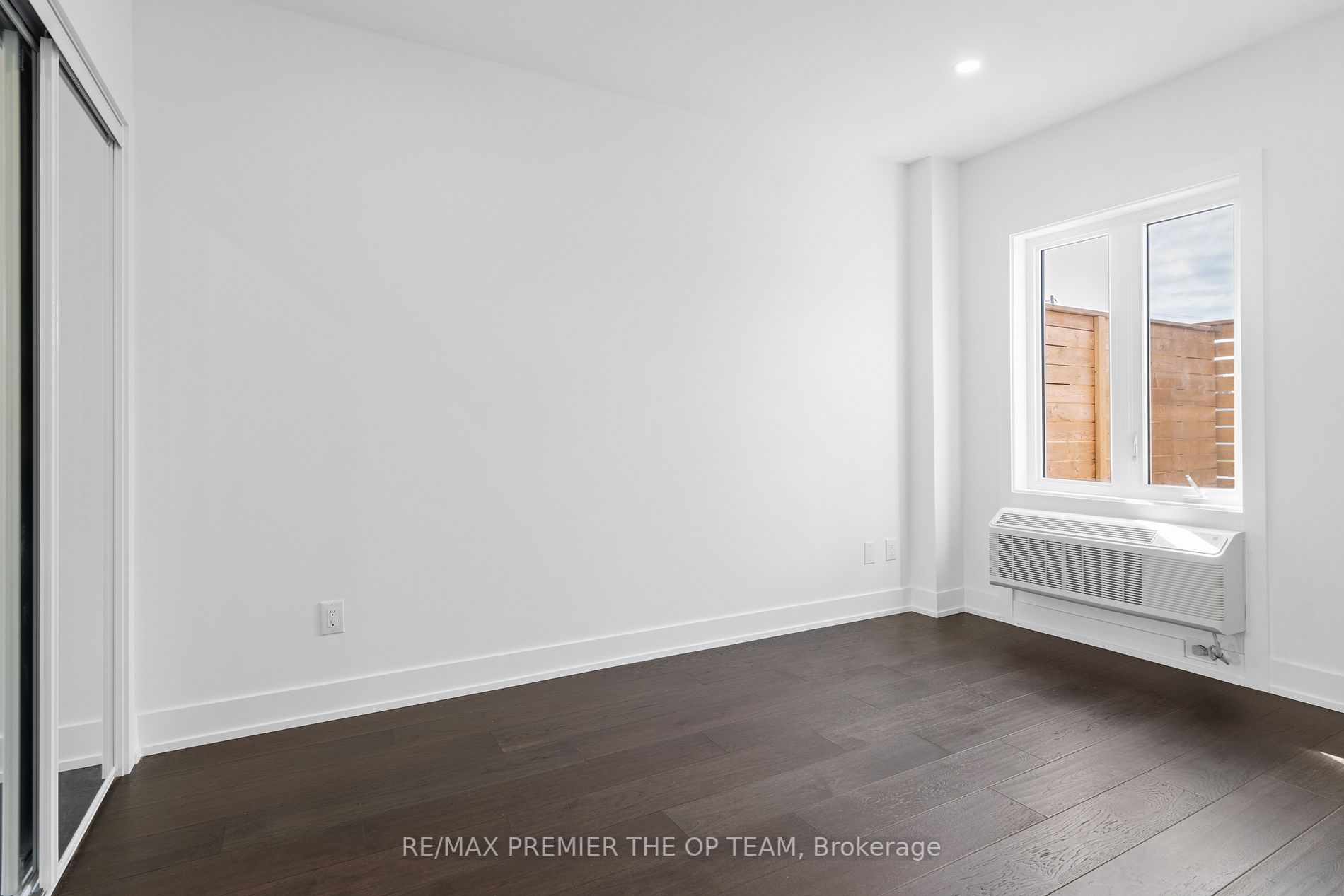 310 Broadway Ave, #106