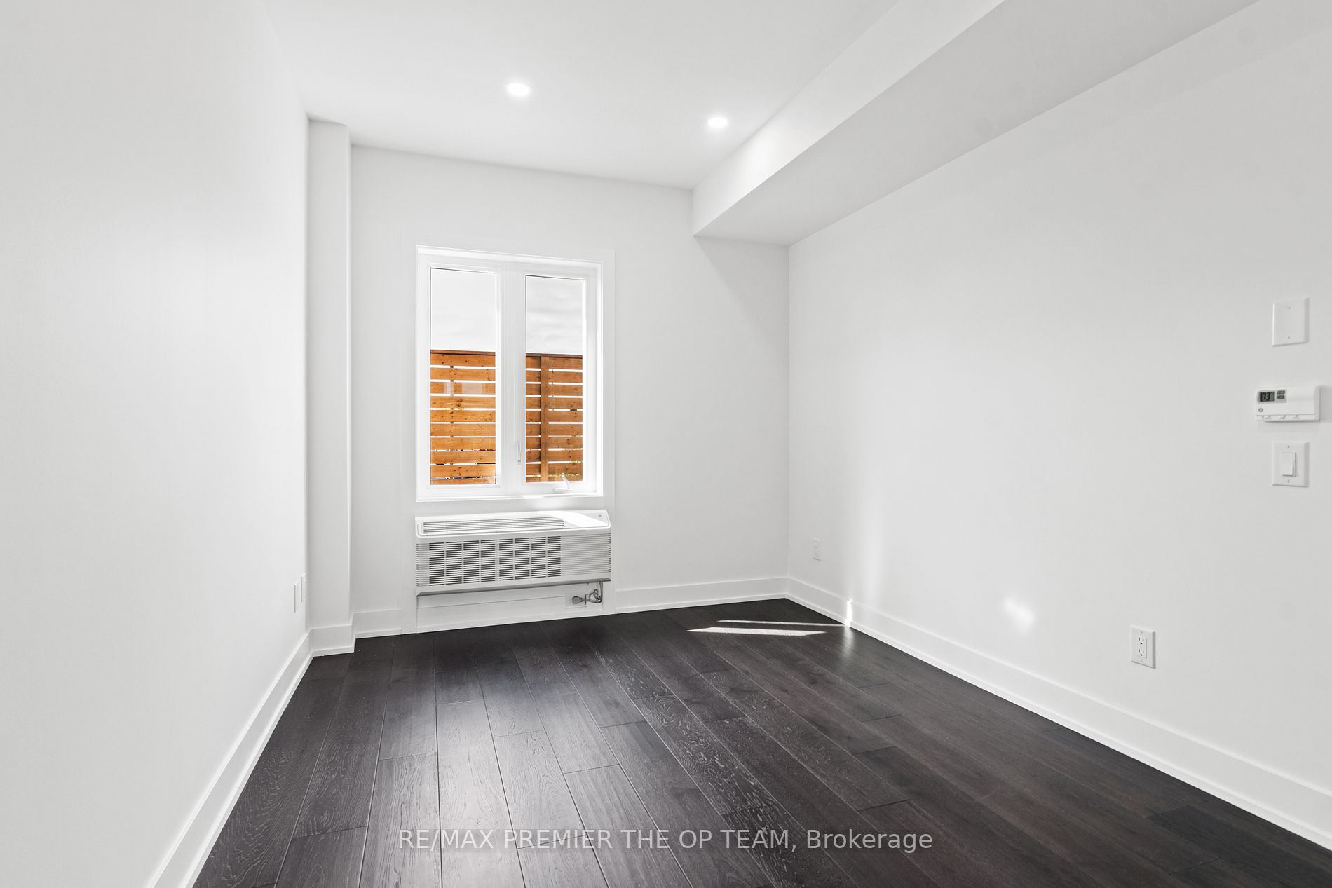 310 Broadway Ave, #106