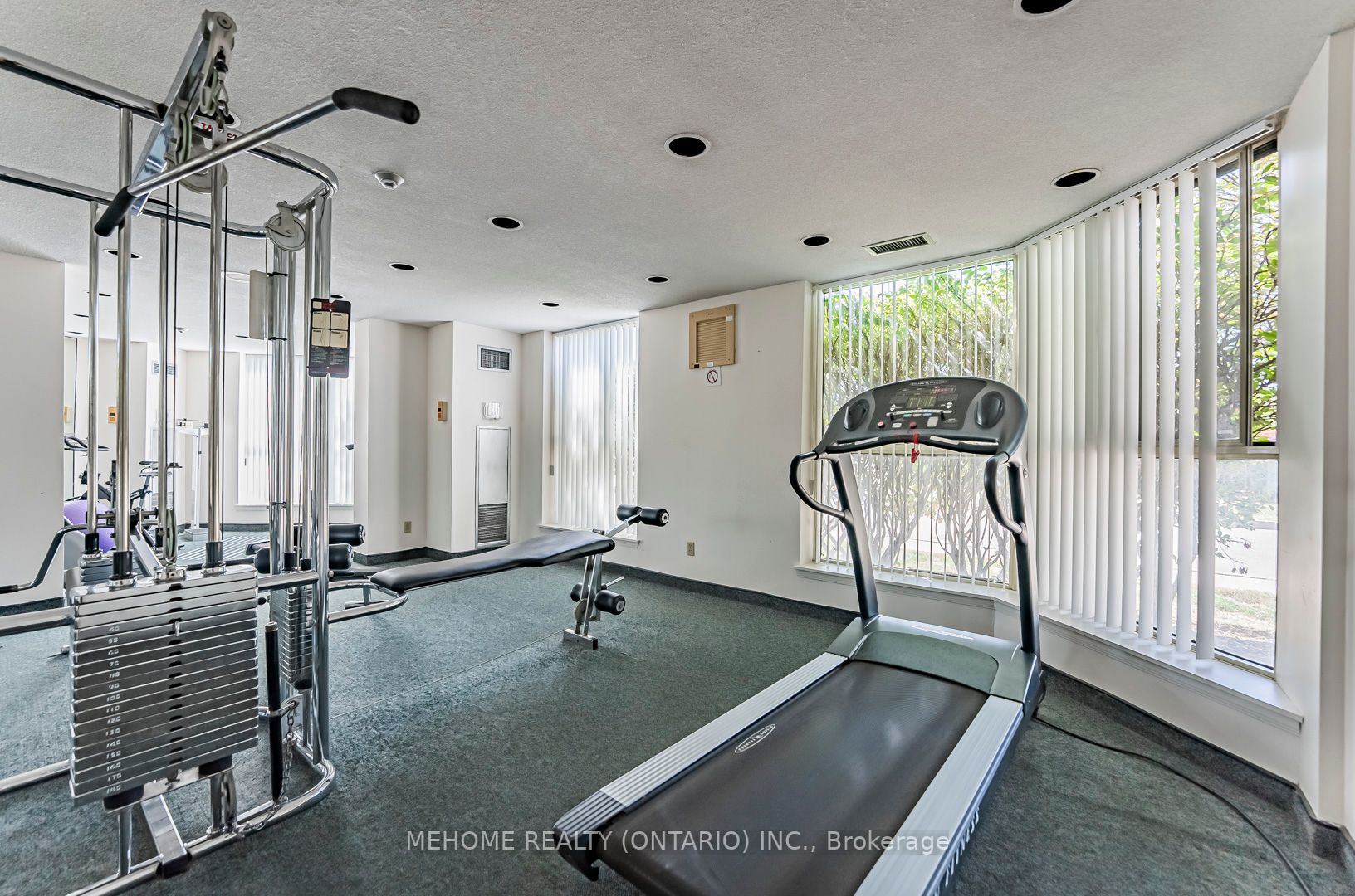 2091 Hurontario St, #810
