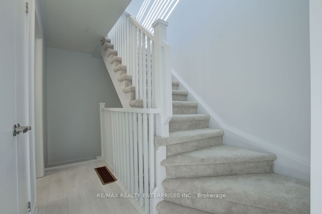 1121 Cooke Blvd, #23