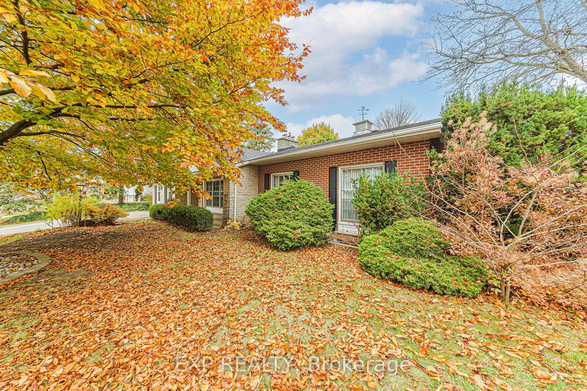 4 Alderway Ave