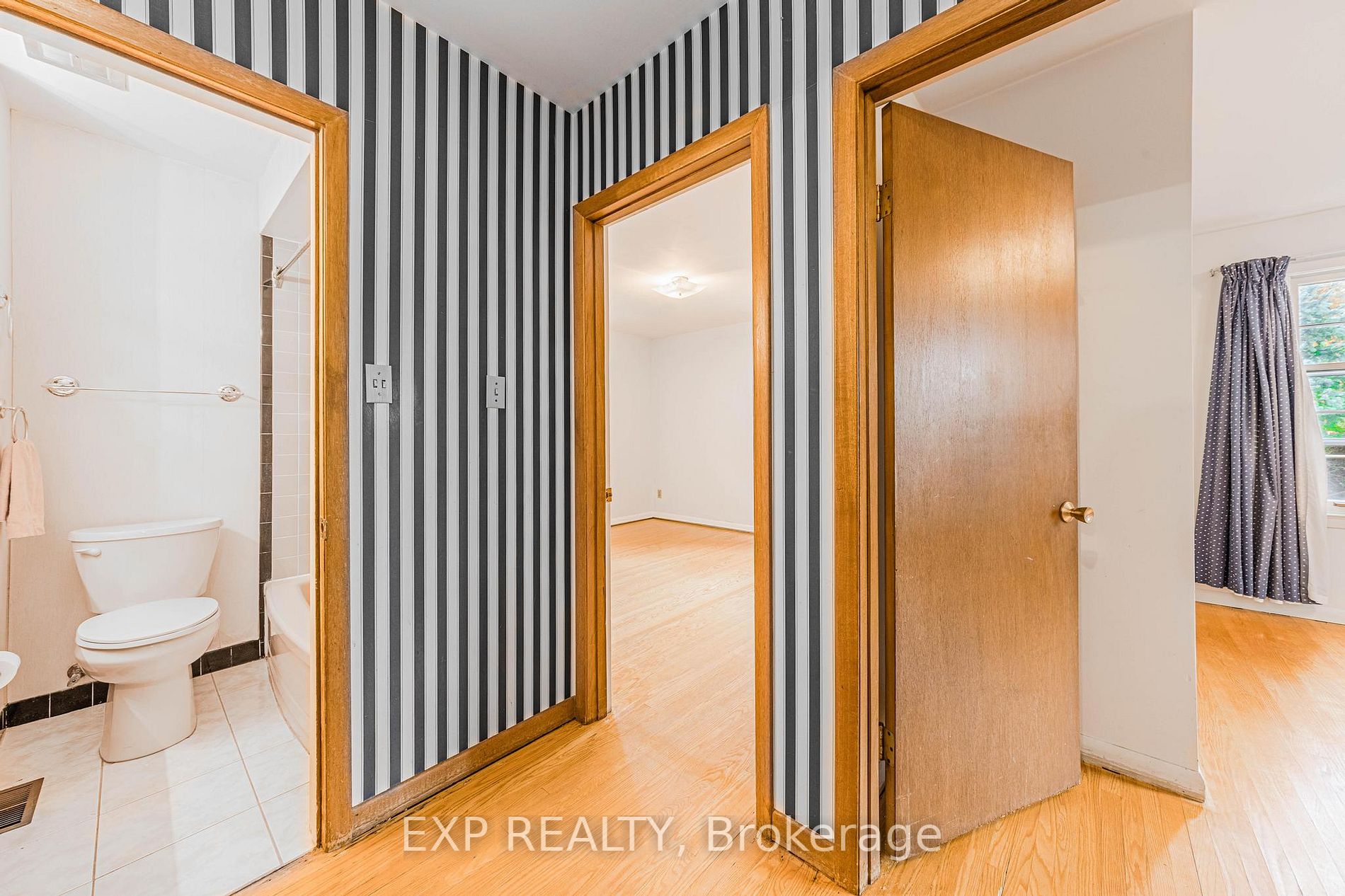 4 Alderway Ave