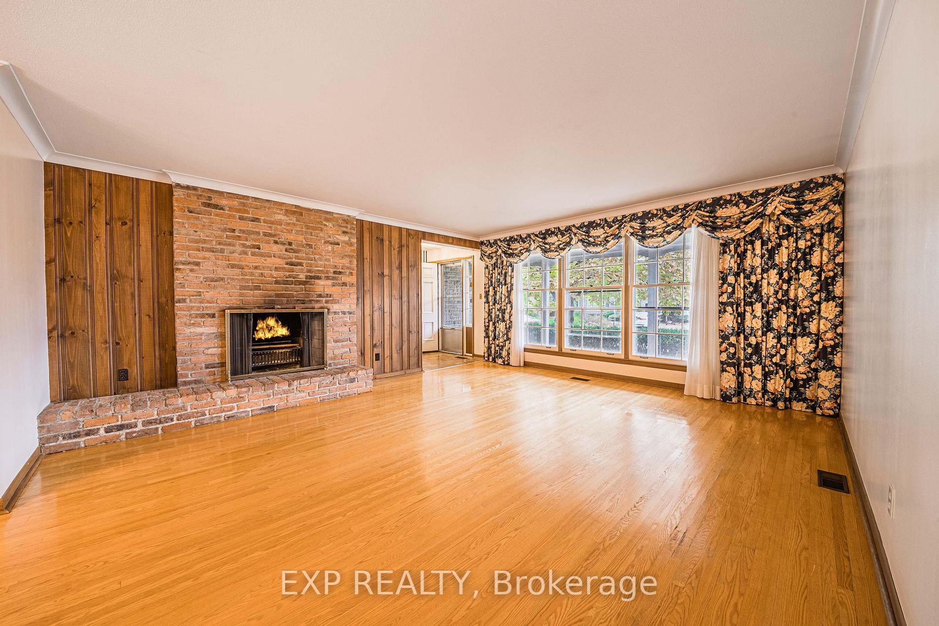 4 Alderway Ave