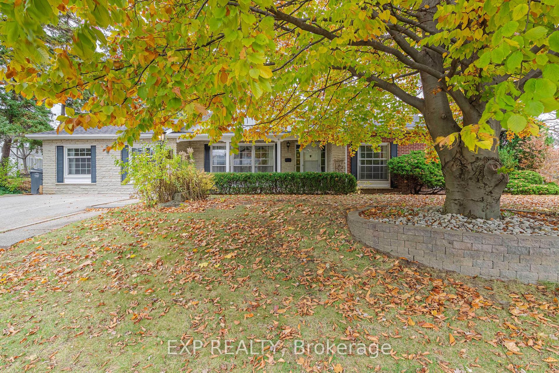 4 Alderway Ave