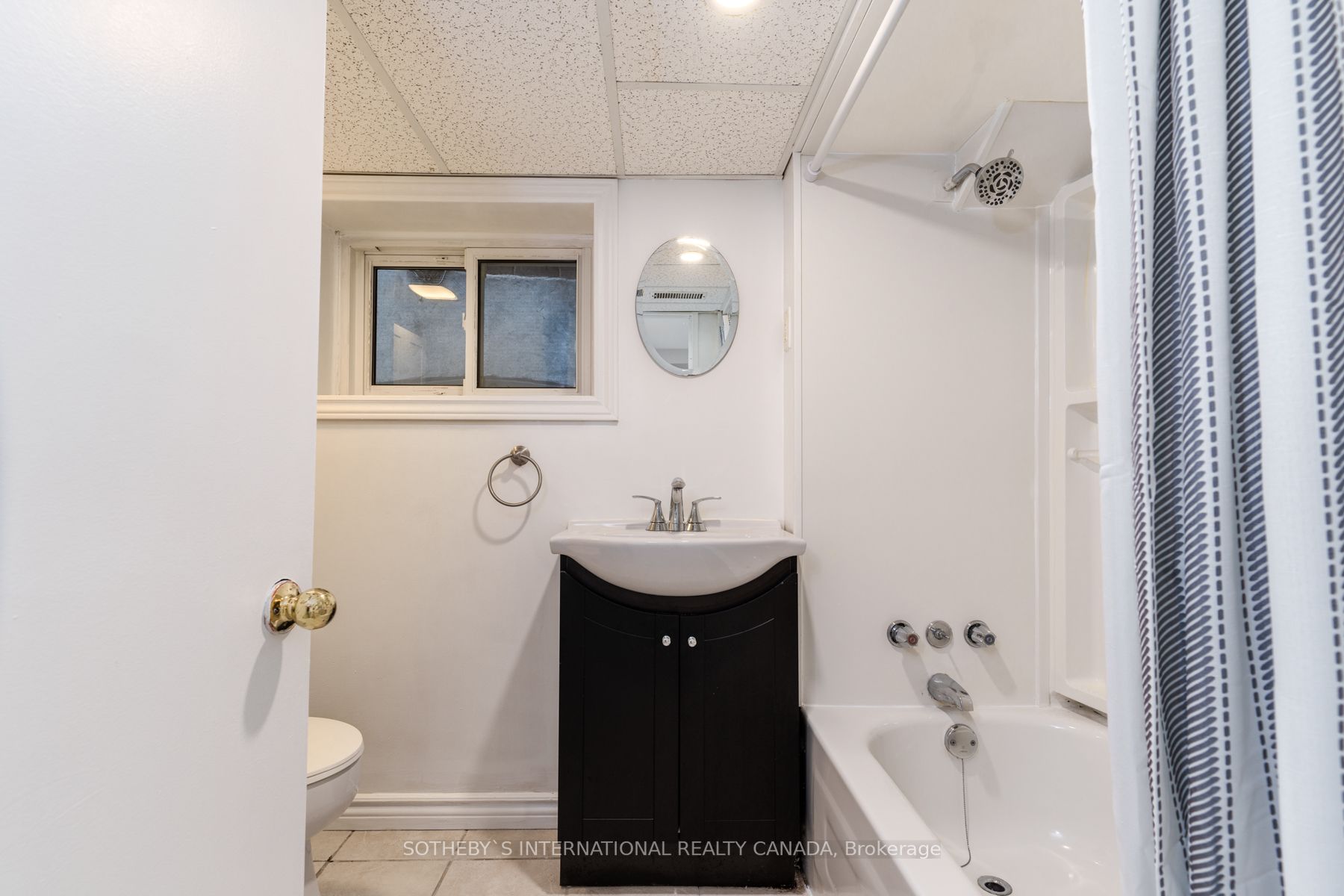 15 Indian Rd Cres, #Bsmt