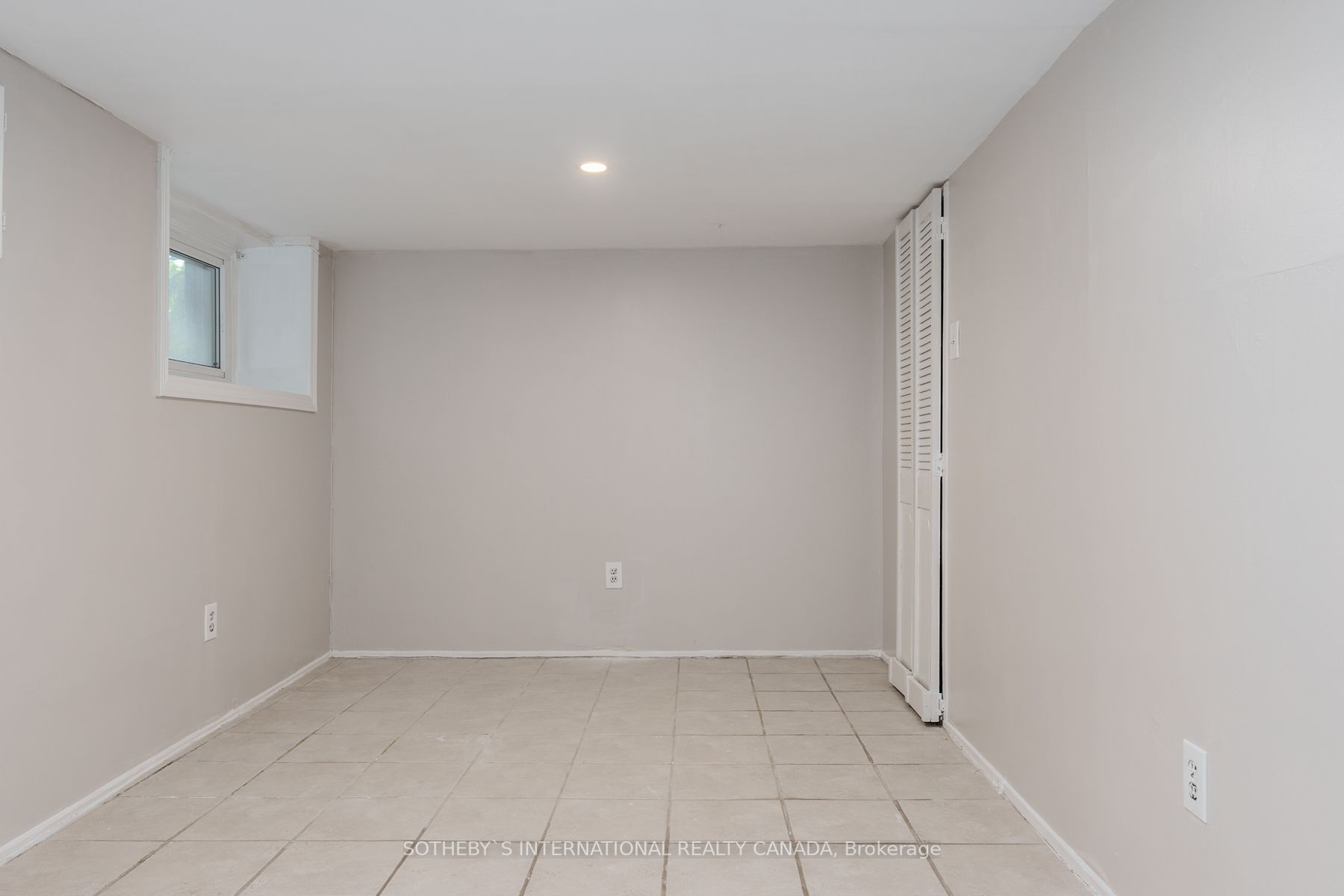 15 Indian Rd Cres, #Bsmt