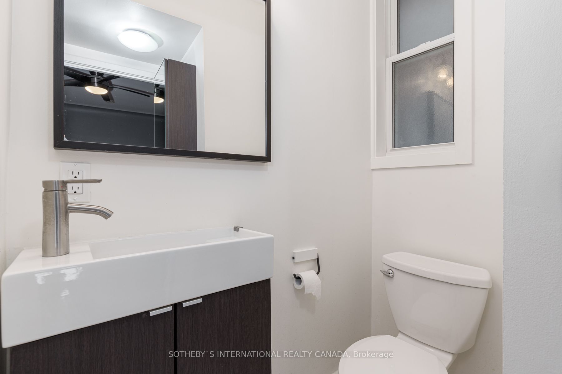 15 Indian Rd Cres, #Main