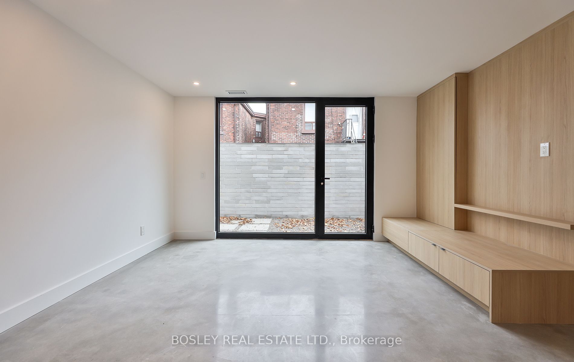 1404 Dufferin St, #Laneway