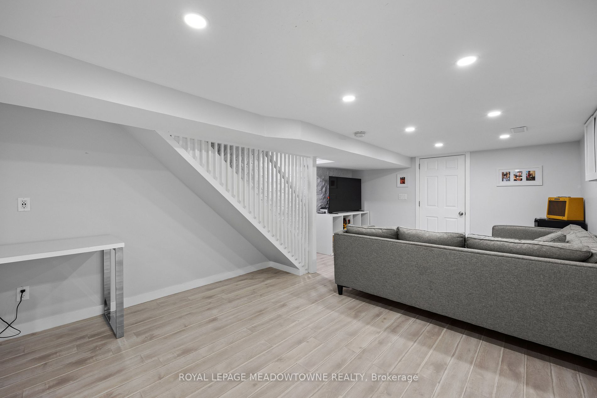 131 Evans Ave