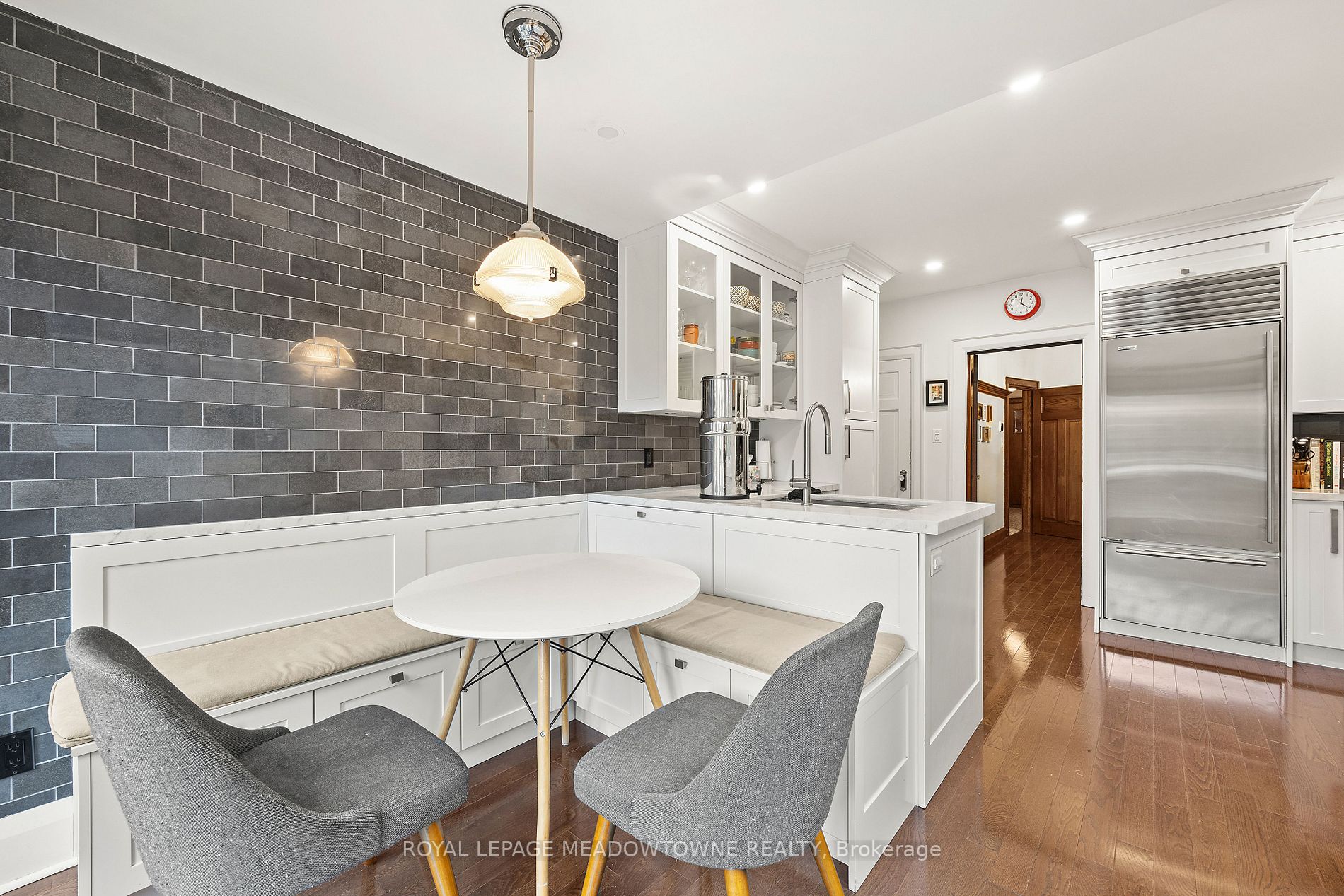 131 Evans Ave