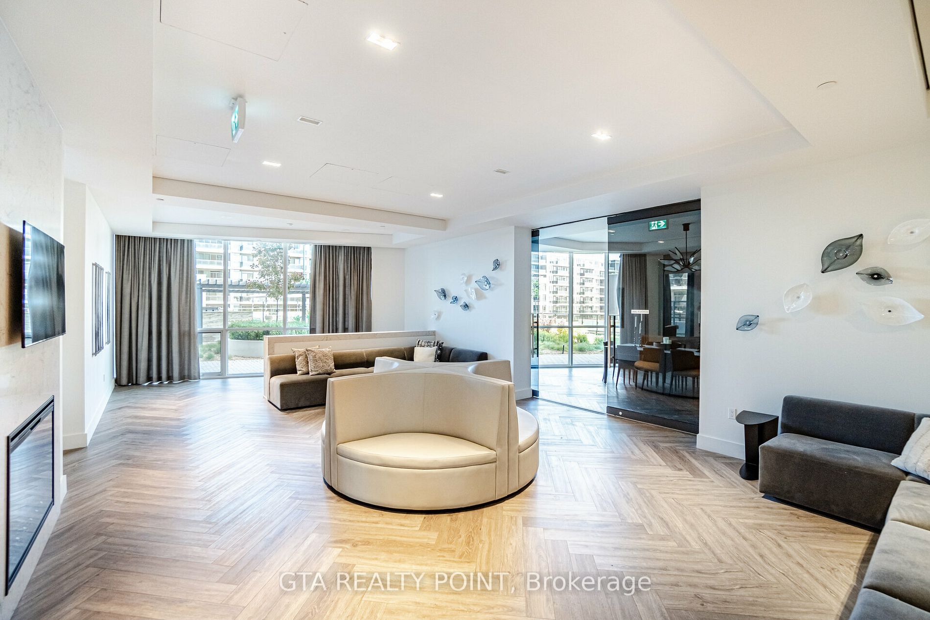 30 Gibbs Rd, #605