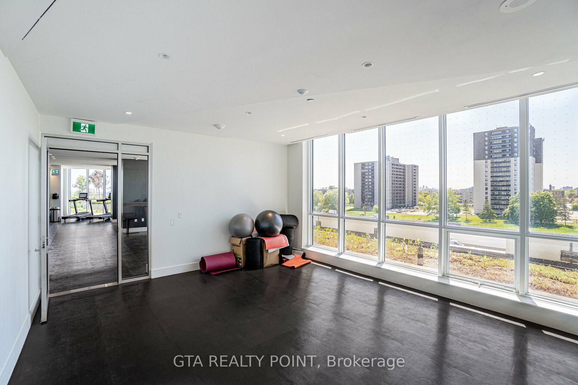 30 Gibbs Rd, #605