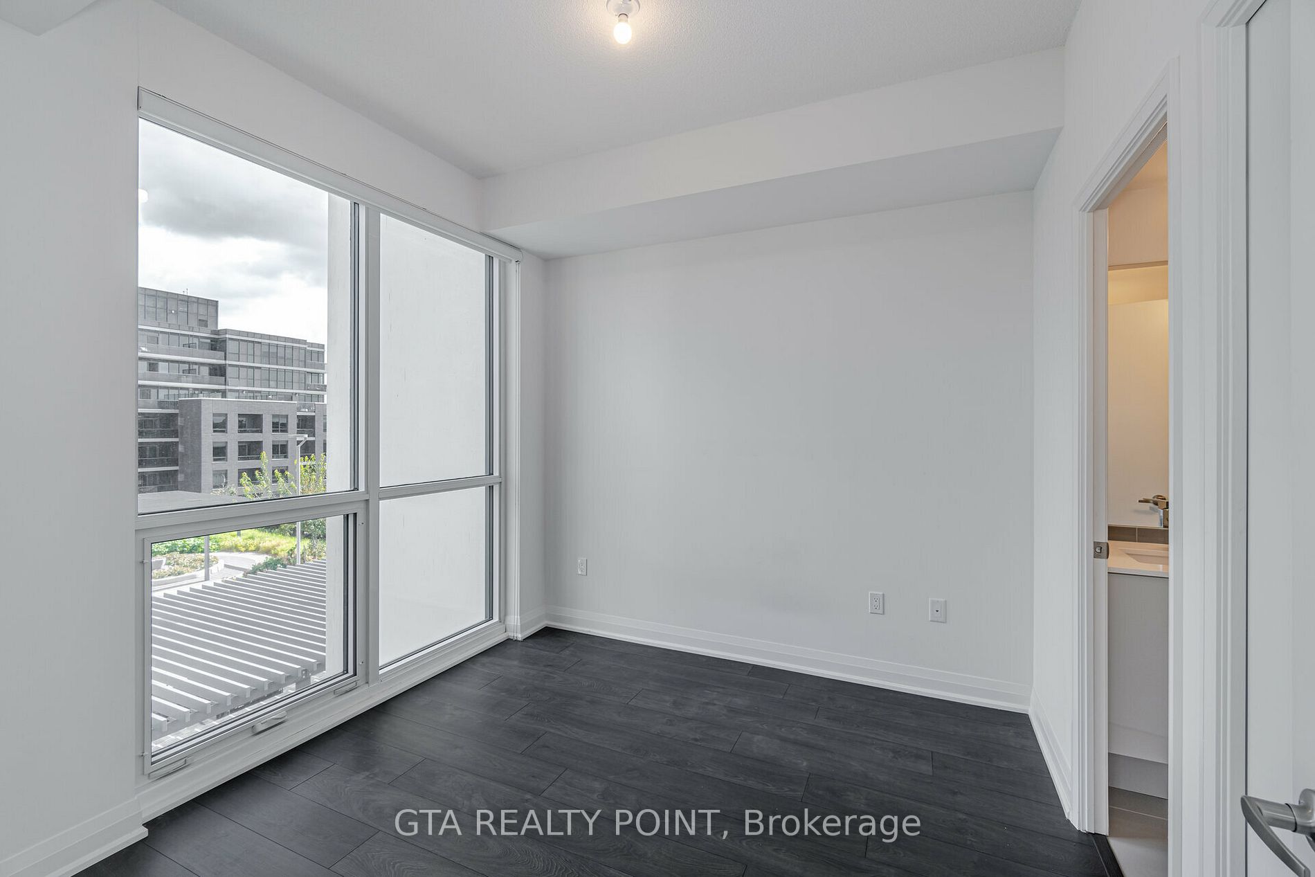 30 Gibbs Rd, #605