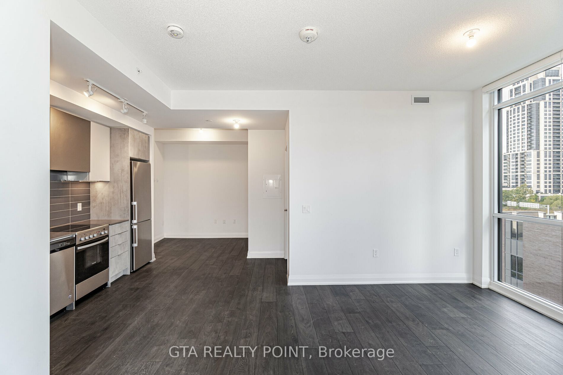 30 Gibbs Rd, #605