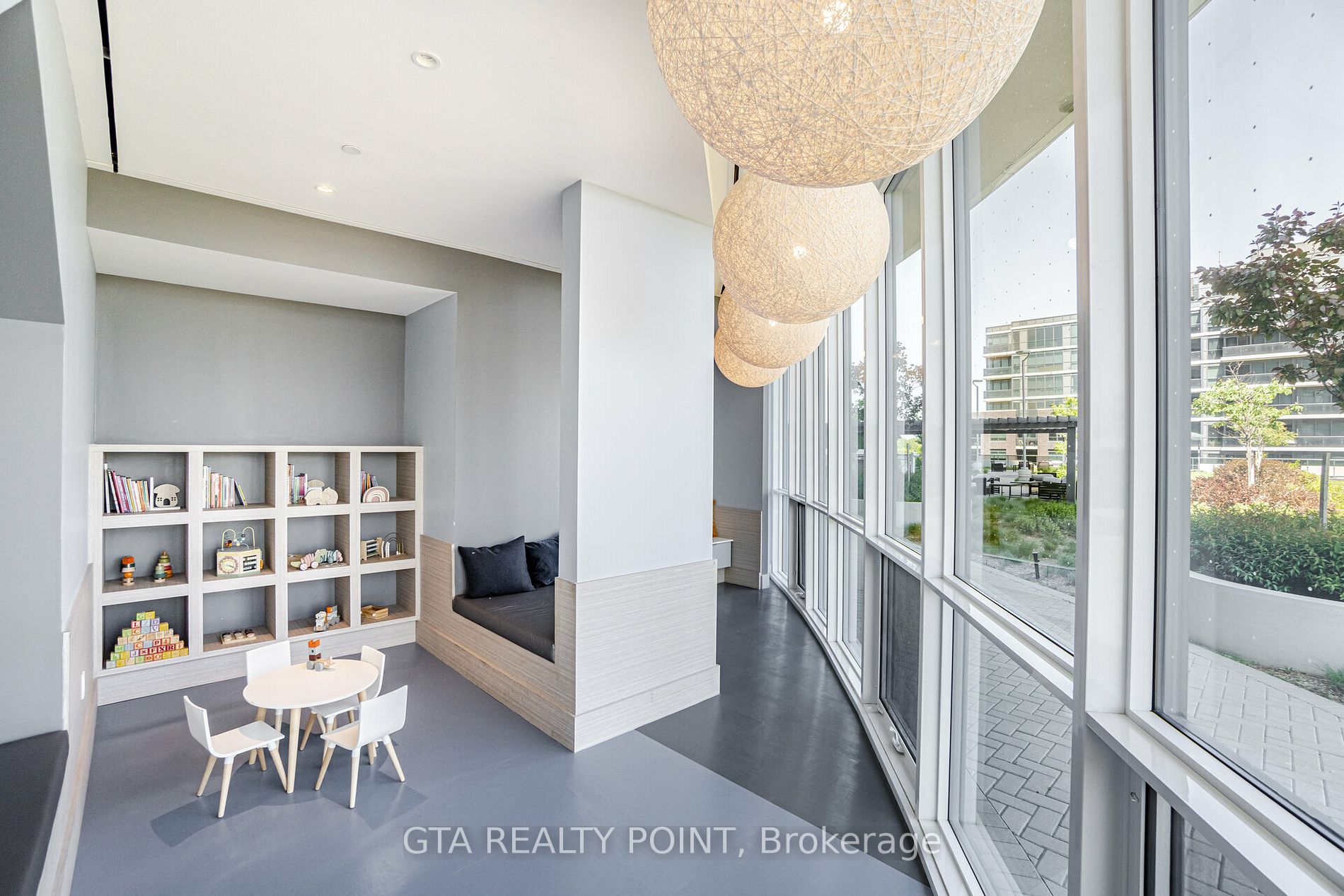 30 Gibbs Rd, #605