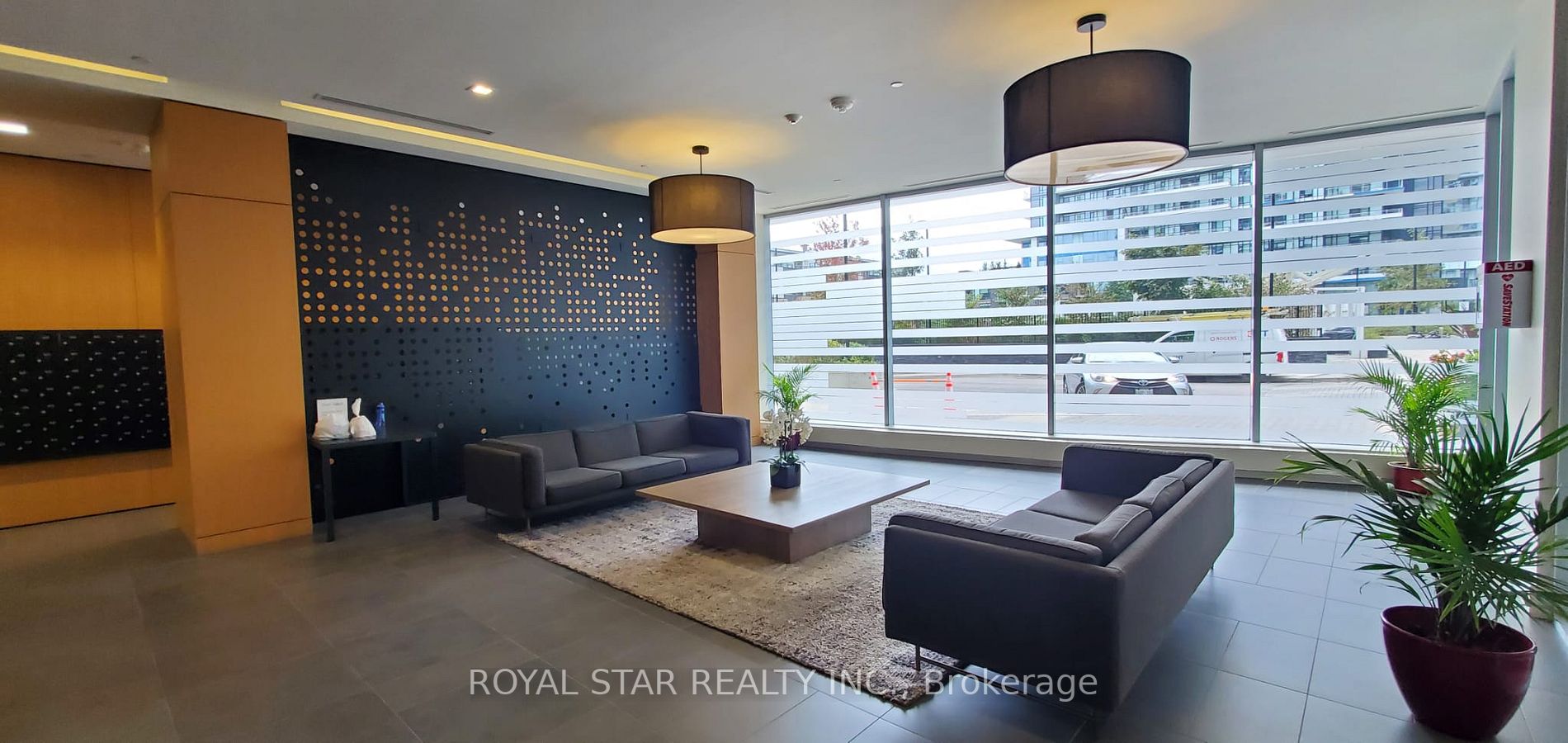 2520 Eglinton Ave W, #301