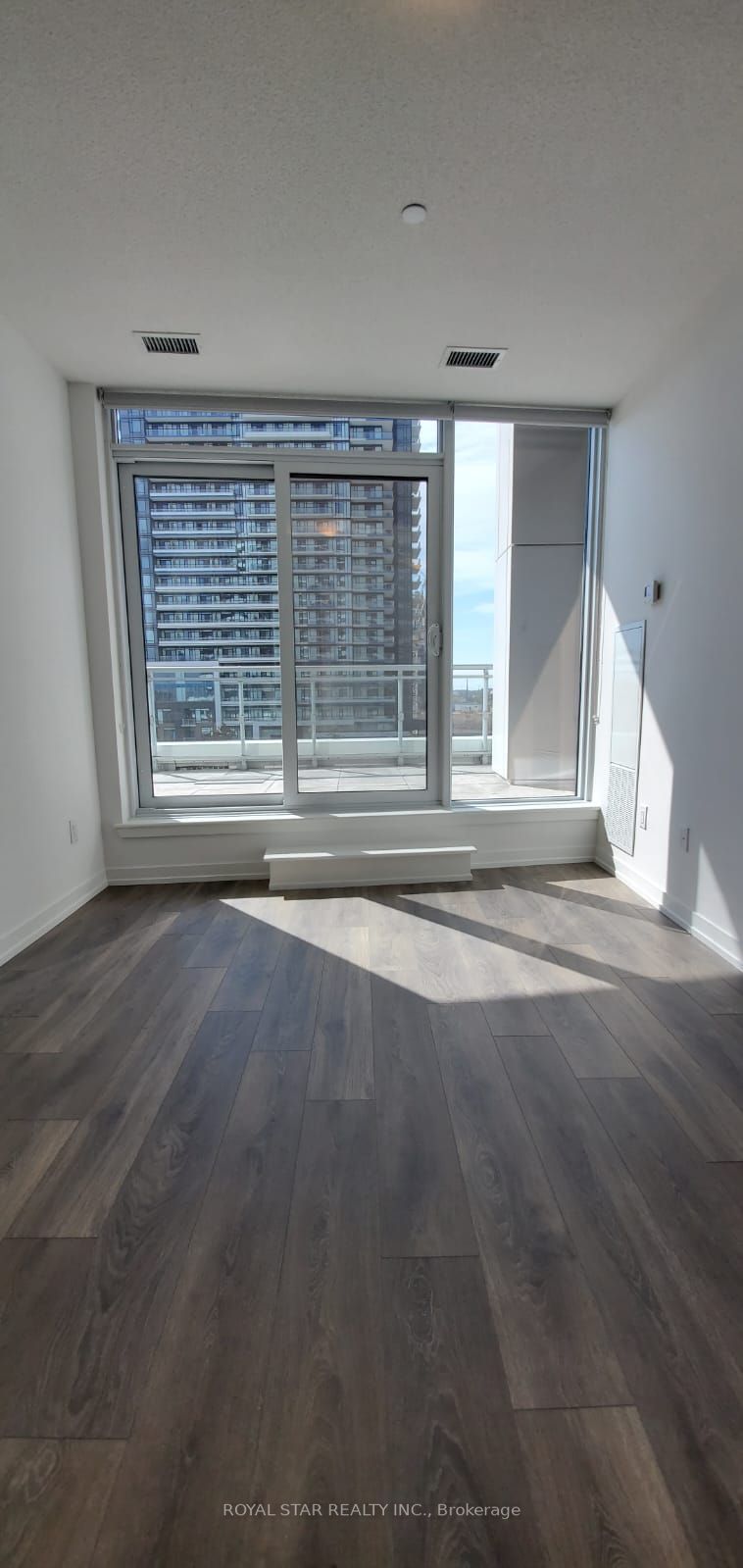 2520 Eglinton Ave W, #301