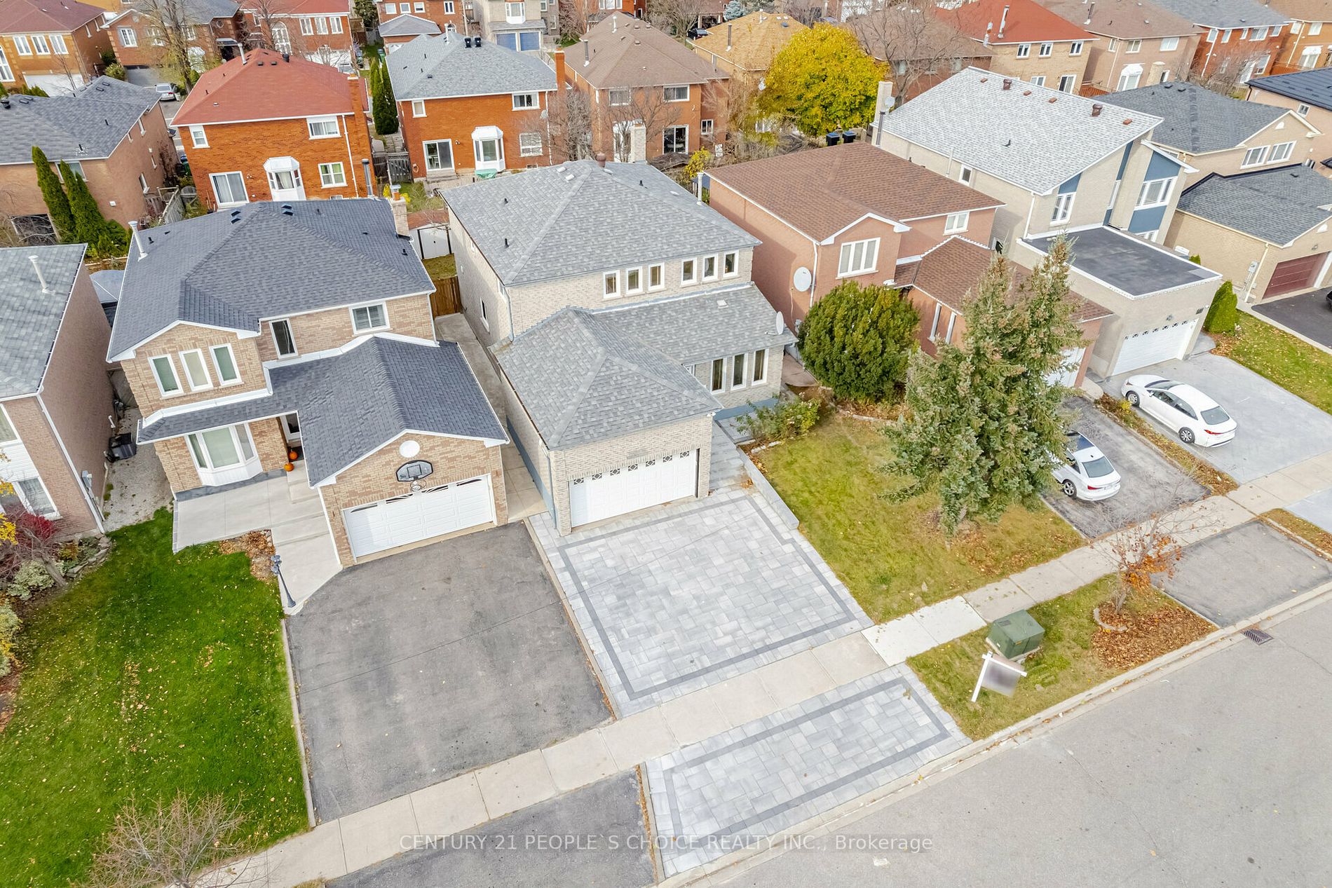 5919 Ladyburn Cres