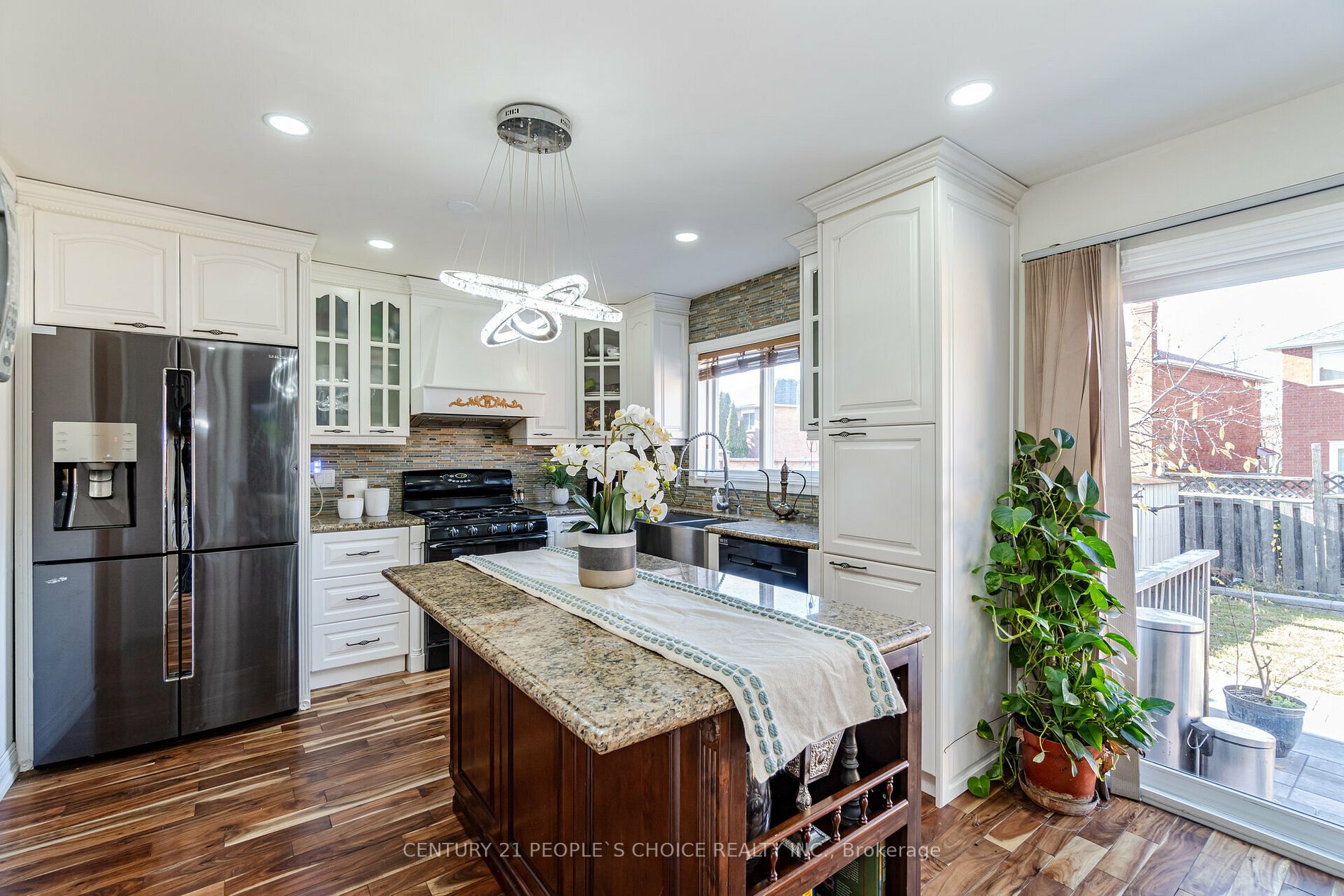 5919 Ladyburn Crescent