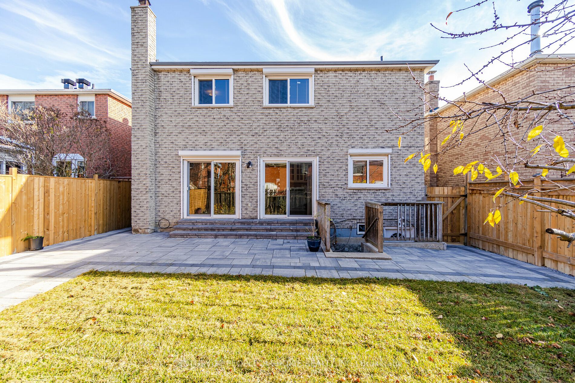 5919 Ladyburn Crescent