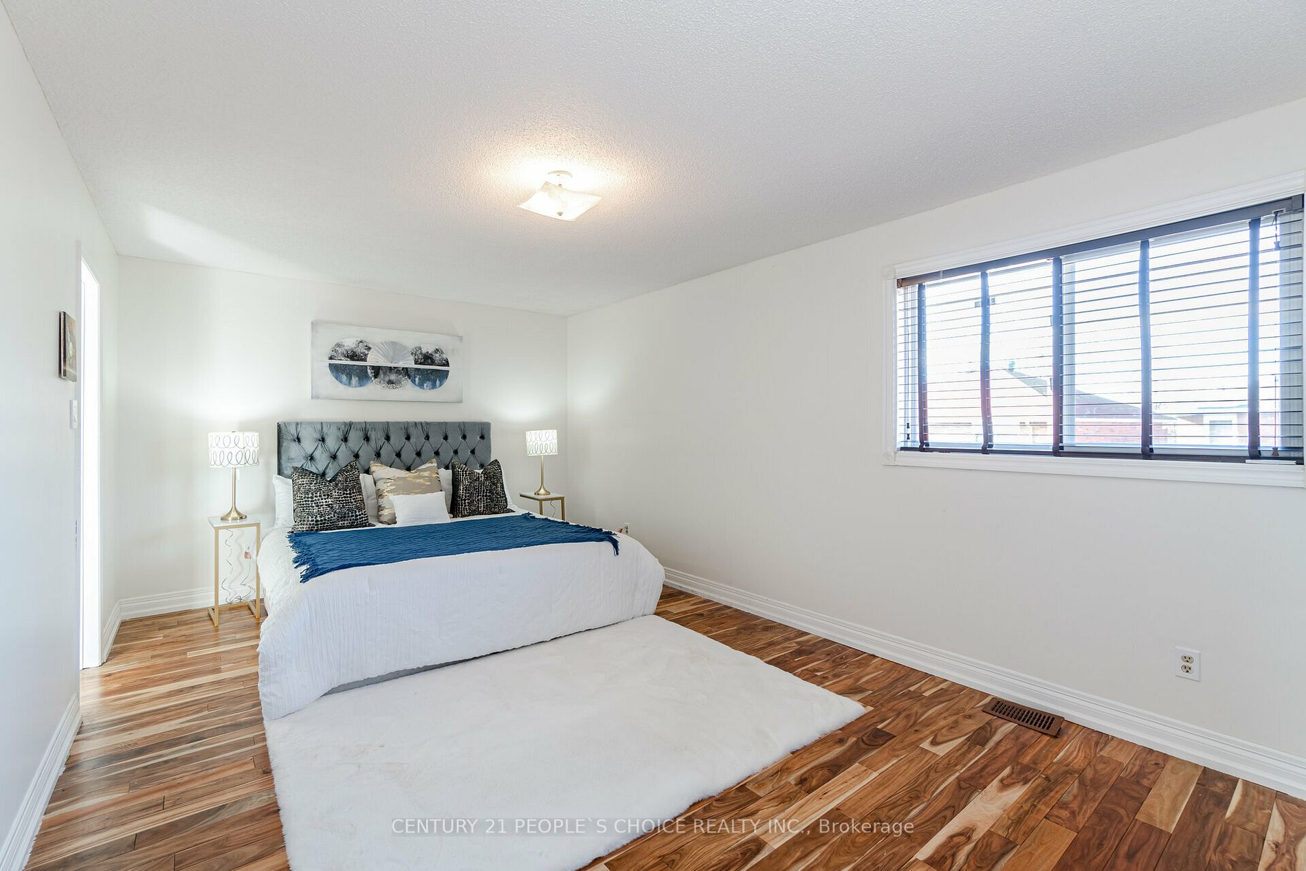 5919 Ladyburn Crescent