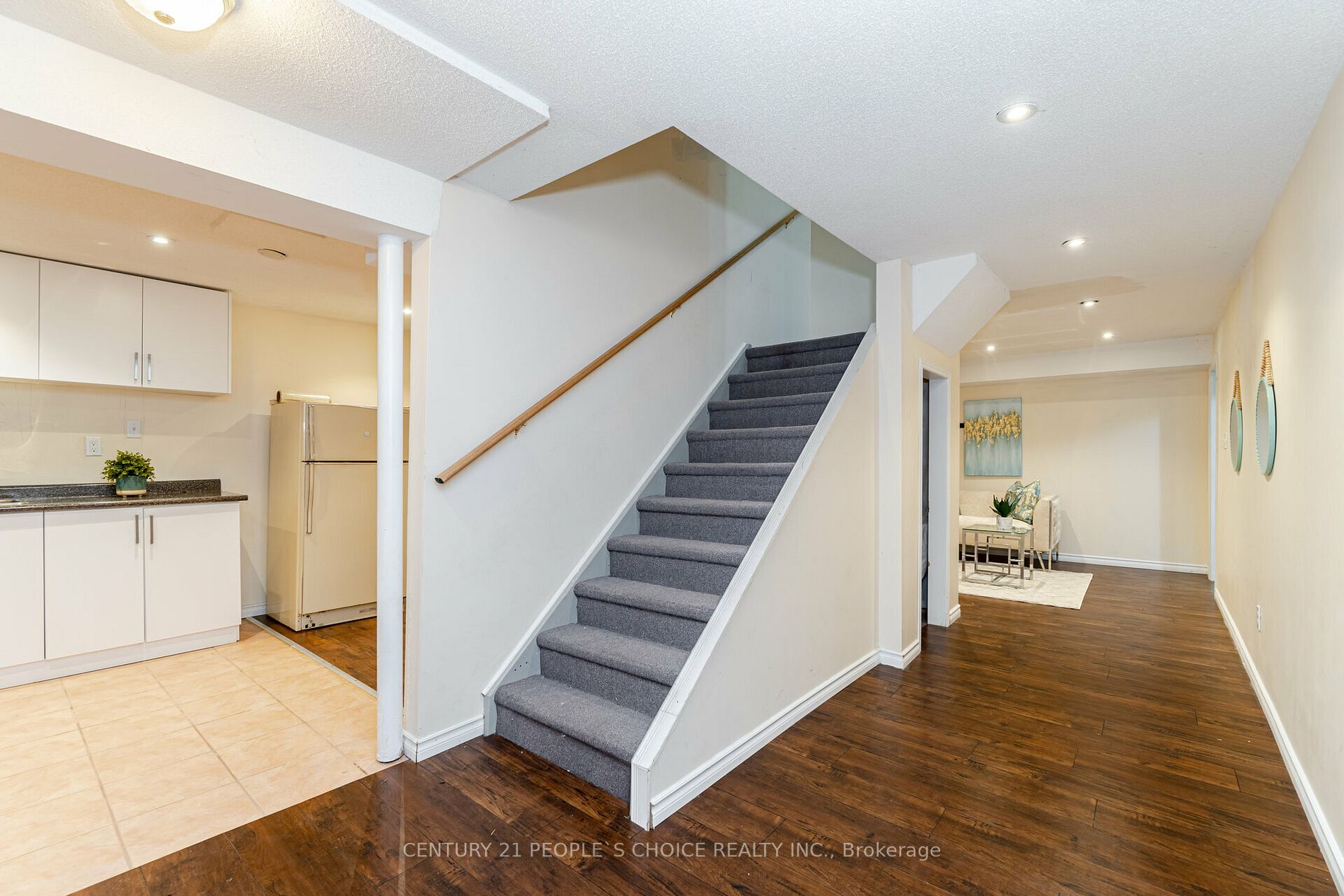5919 Ladyburn Crescent