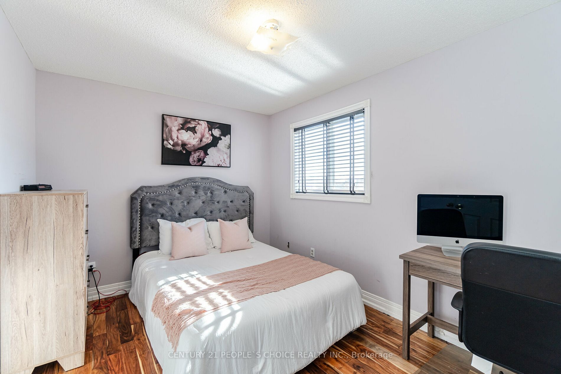 5919 Ladyburn Crescent