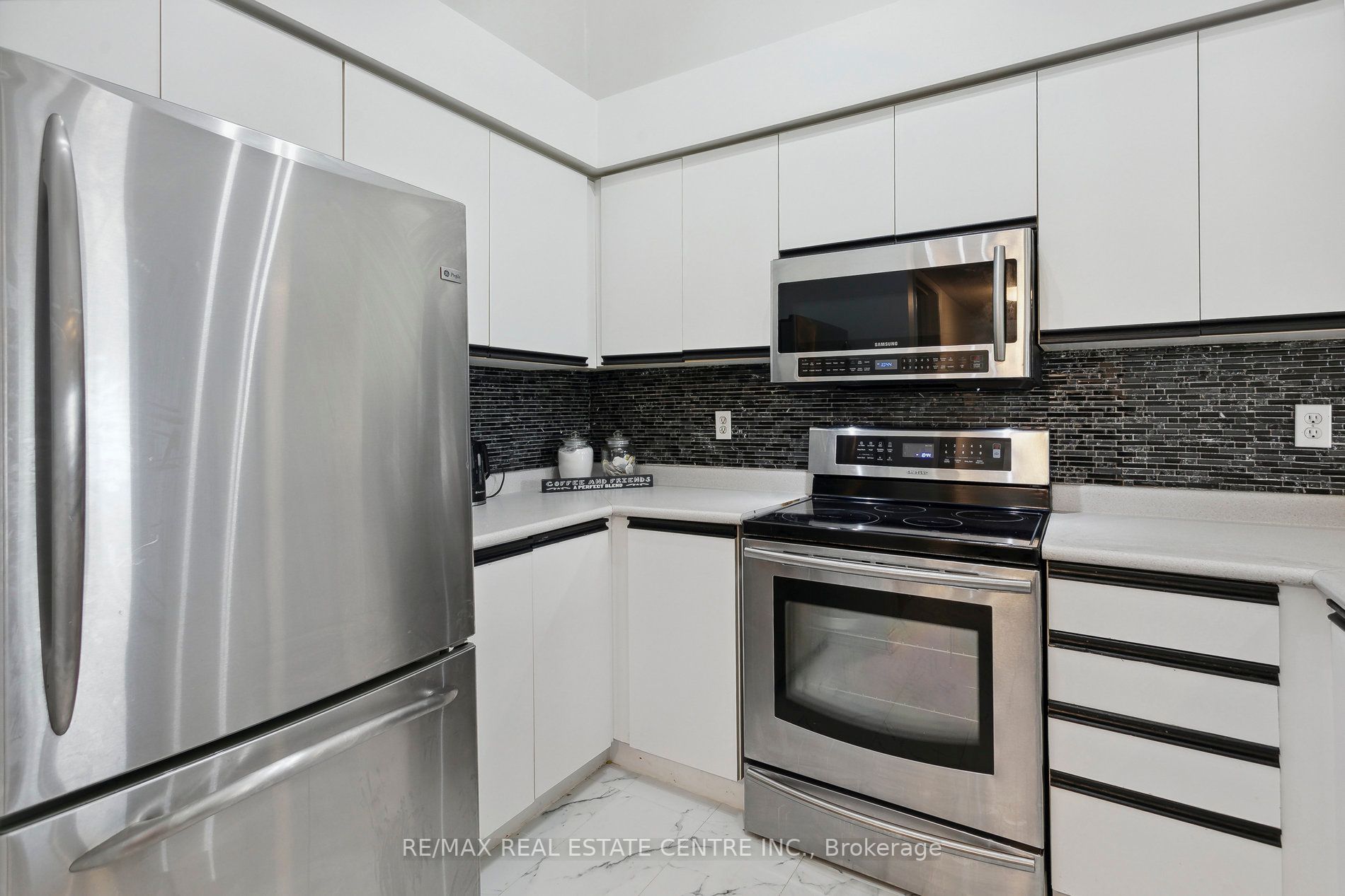85 Bristol Rd E, #160