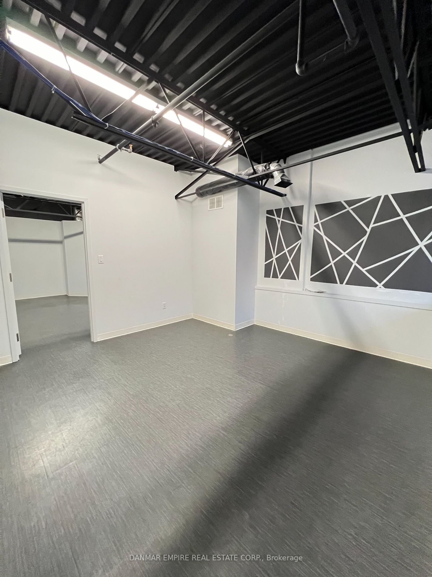 1131 Invicta Dr, #8