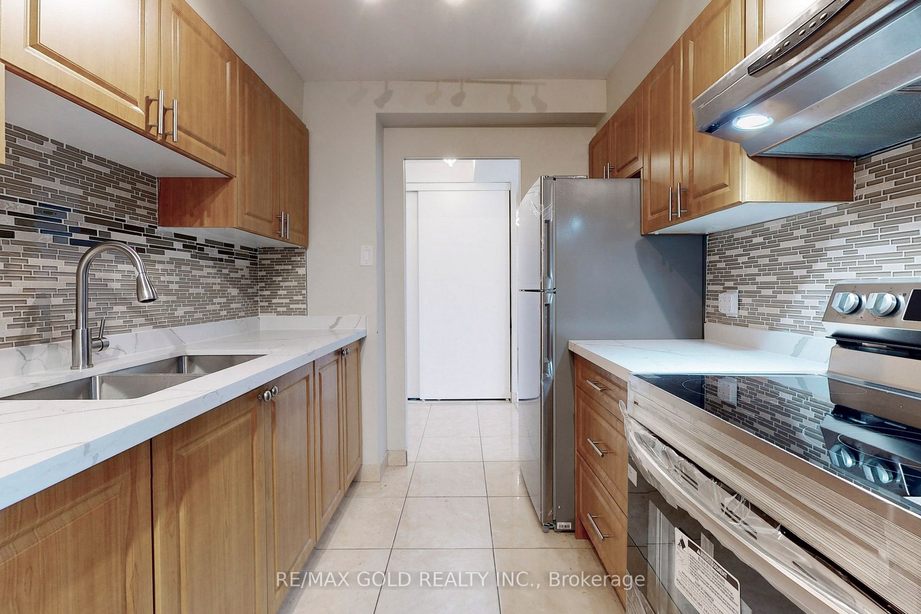 2835 Islington Ave, #515