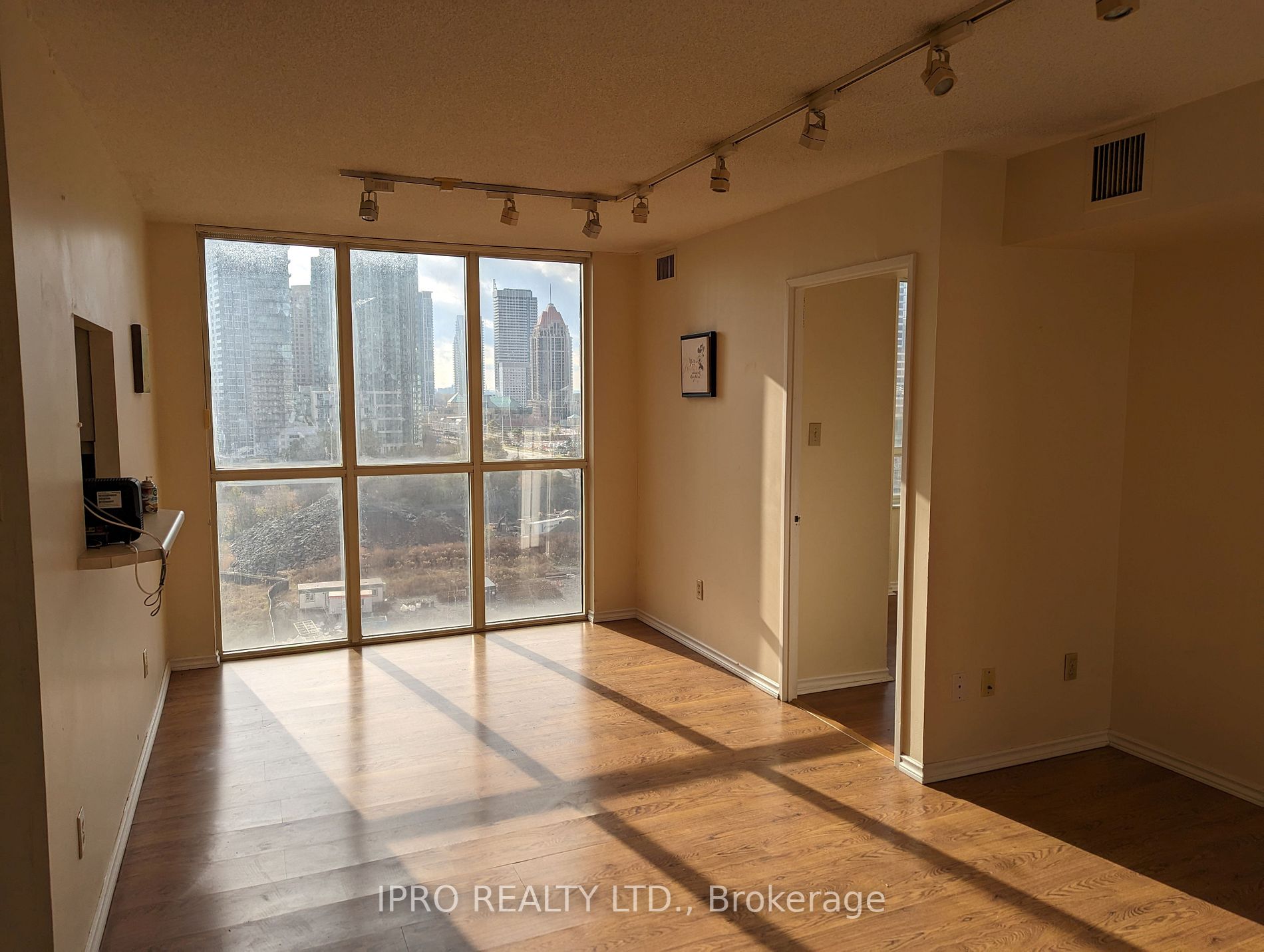 265 Enfield Pl, #1504