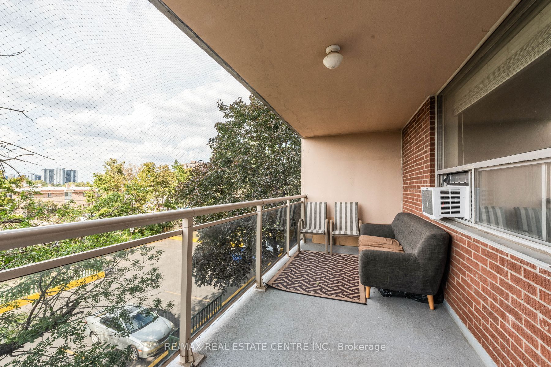 49 Silverstone Dr, #308